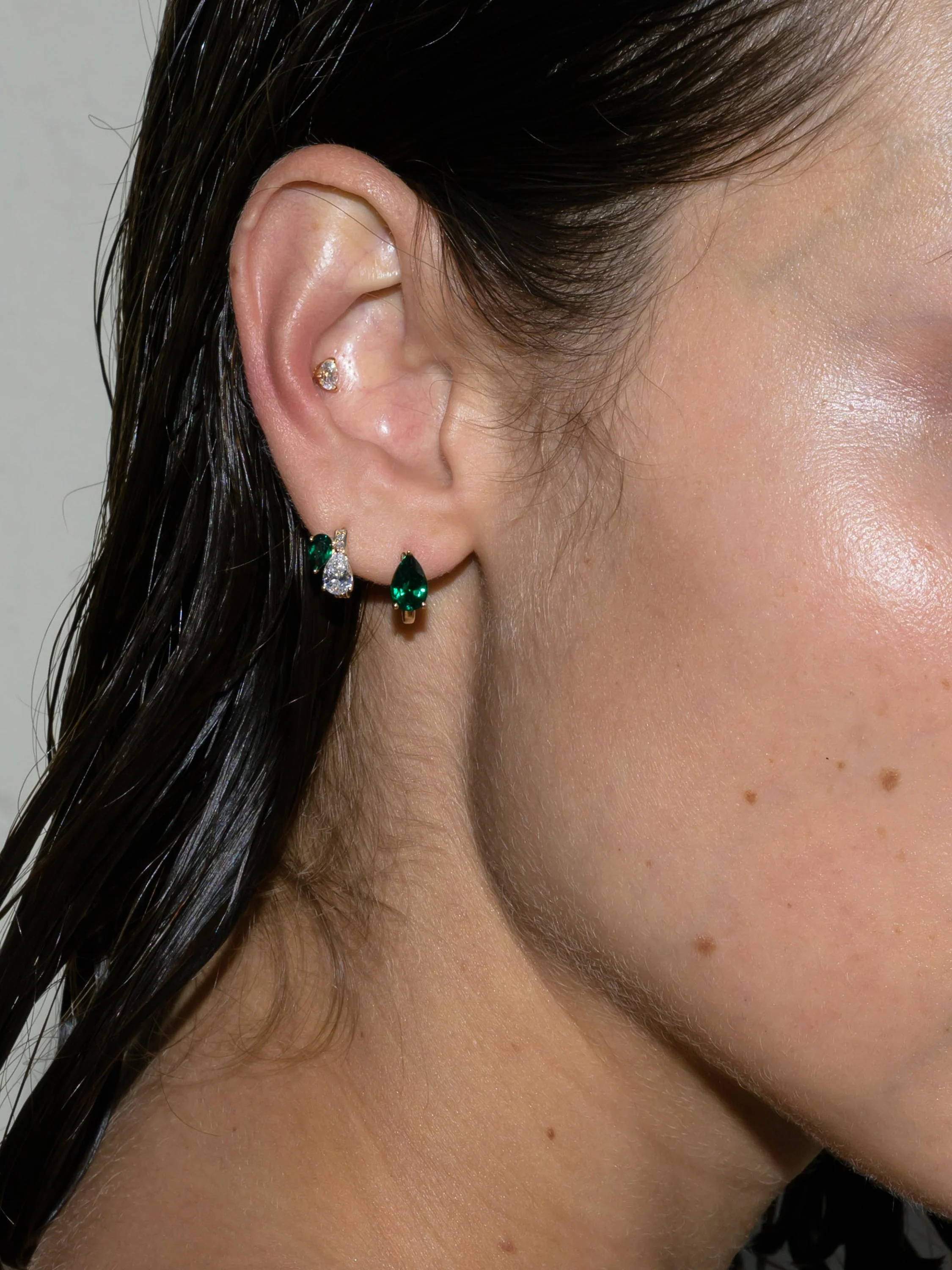 Dorsey - 14K PEAR - CUT HUGGIE EARRING IN LAB EMERALD - Image 5