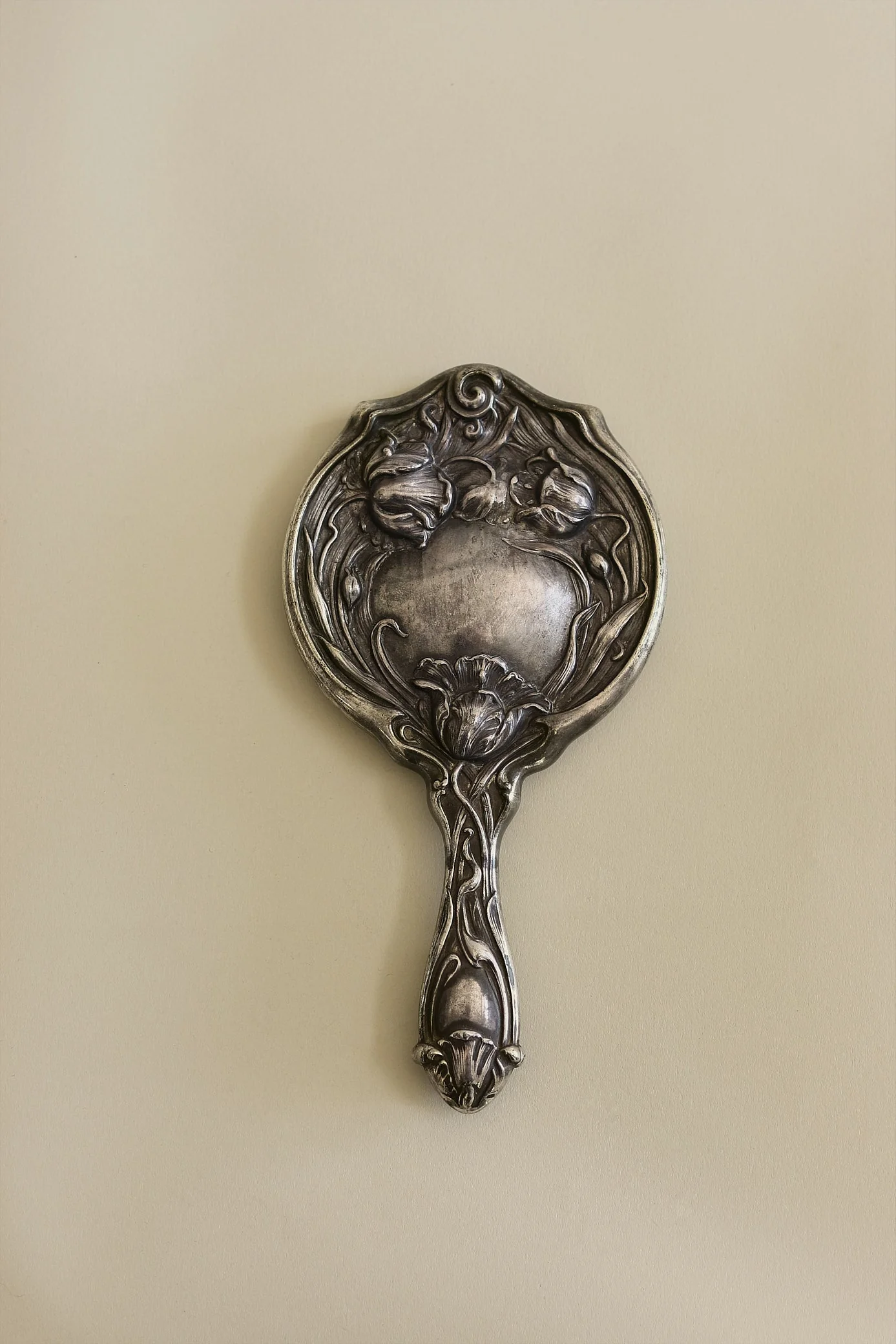 Kinn - Art Noveau Hand Mirror