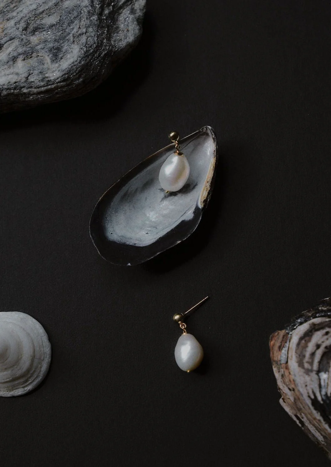 Kinn - Baroque Pearl Drop Earrings - Image 5