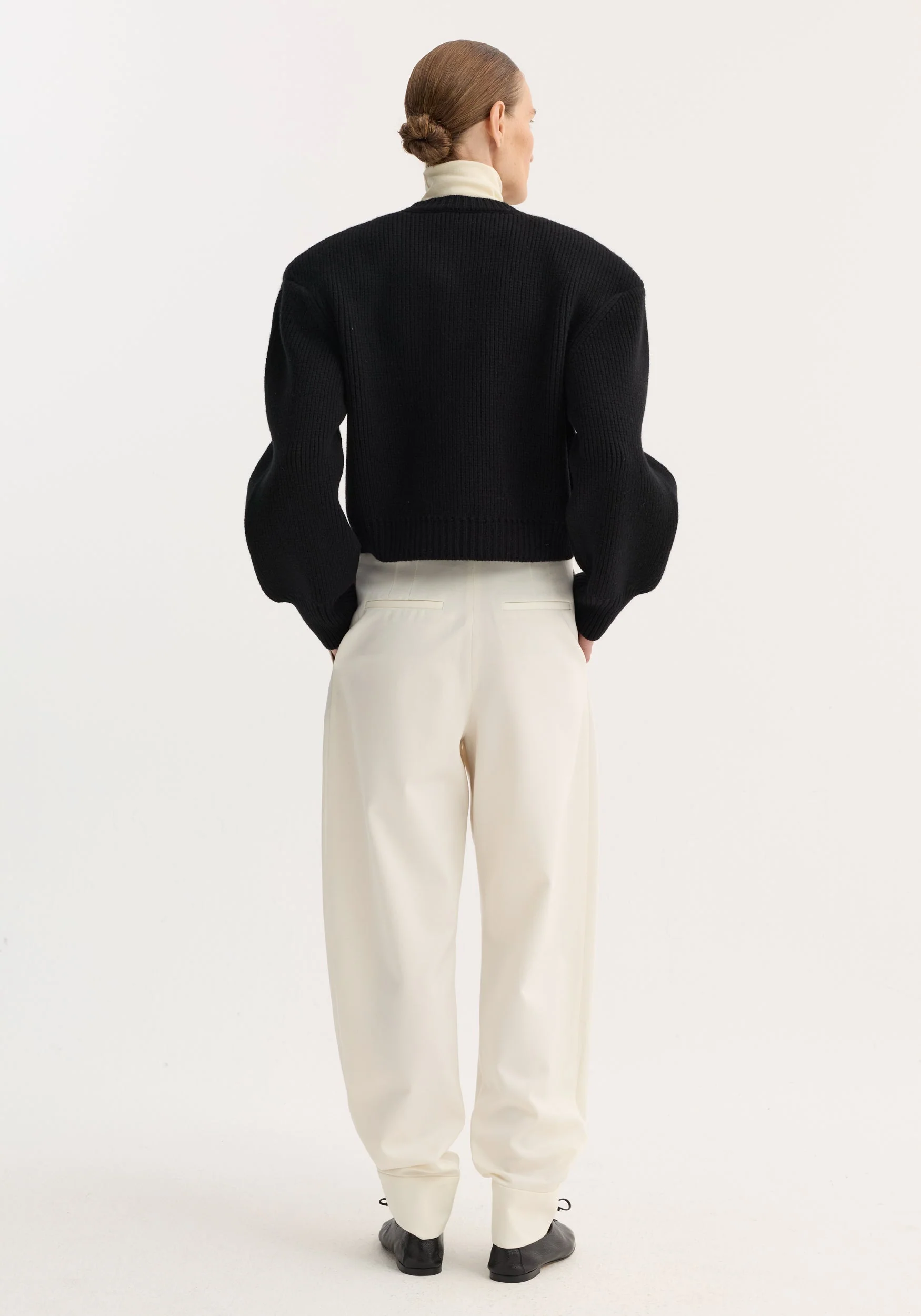 ROHE - Barrel leg trousers | off white - Image 4