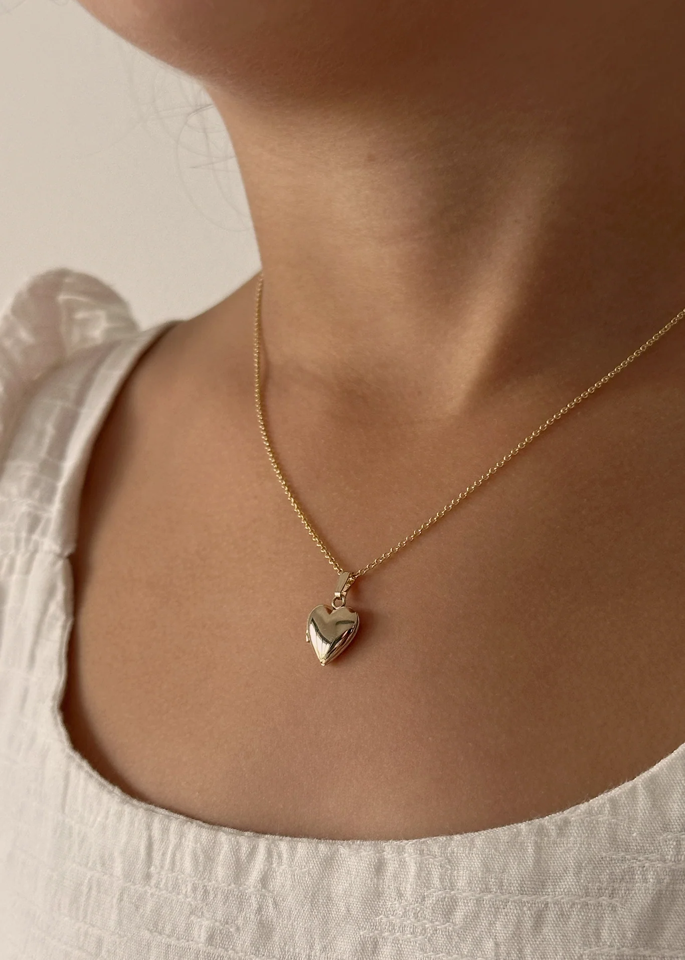 Kinn - Bébé Maison Heart Locket Necklace - Image 2