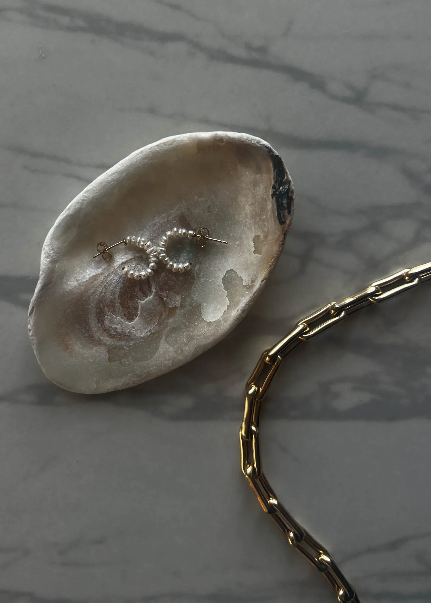 Kinn - Biwa Pearl Hoop Earrings - Image 4