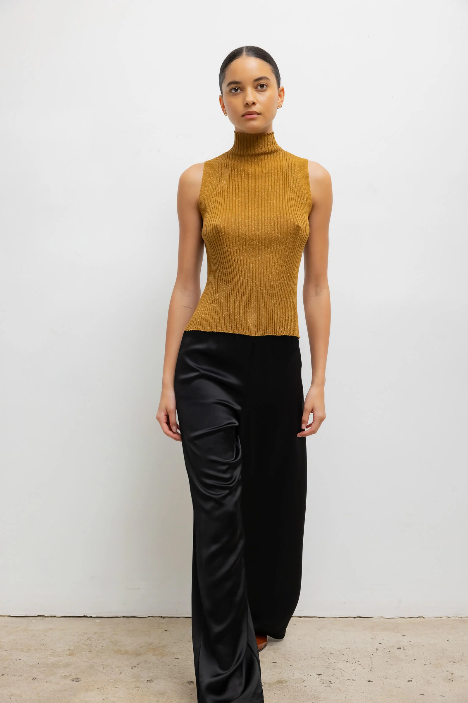 Leset - Blake Rib Sleeveless Turtleneck - Image 4