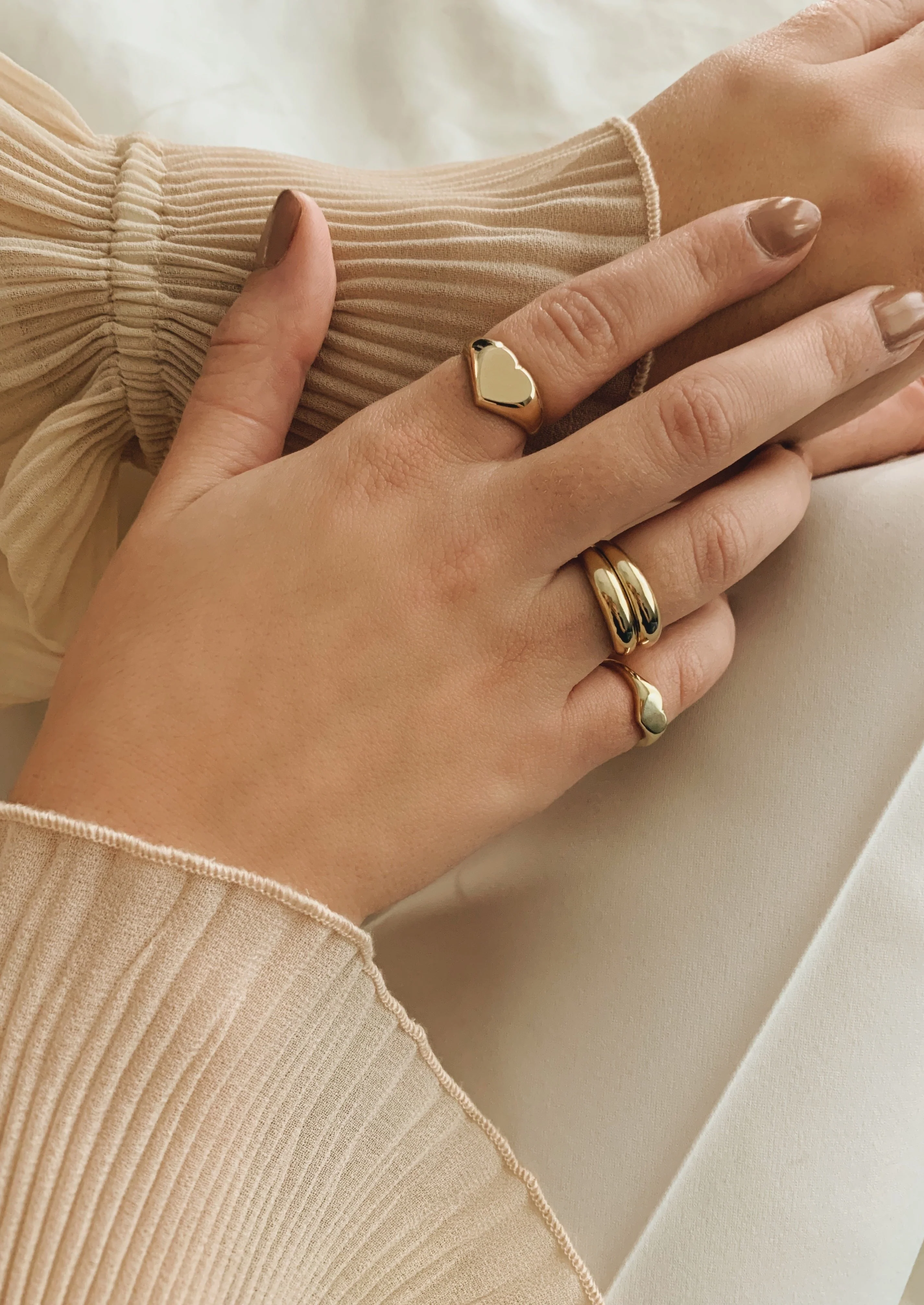 Kinn - Bold Heart Signet Ring - Image 5