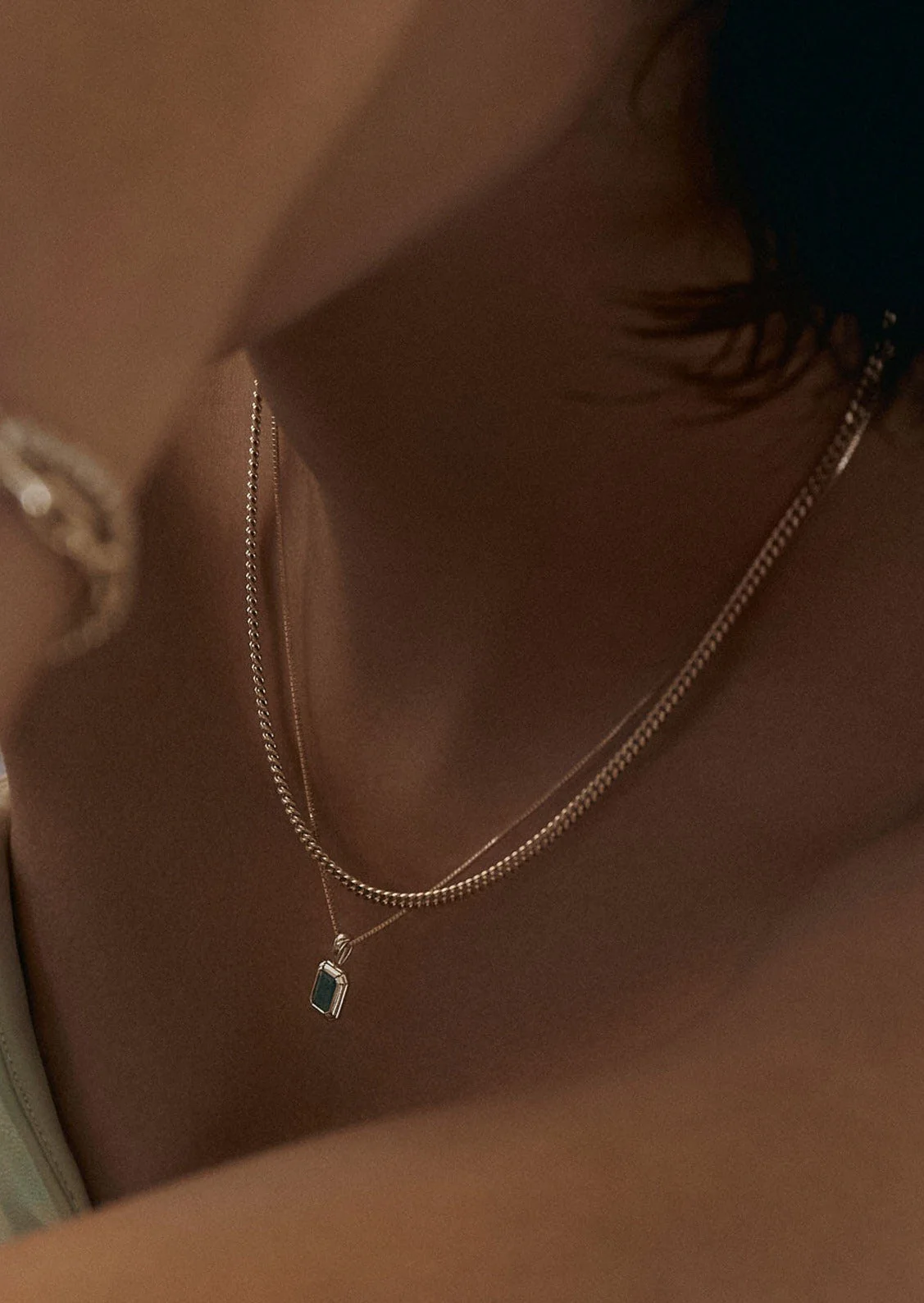 Kinn - Brooklyn Emerald Cut Pendant Emerald - Image 2