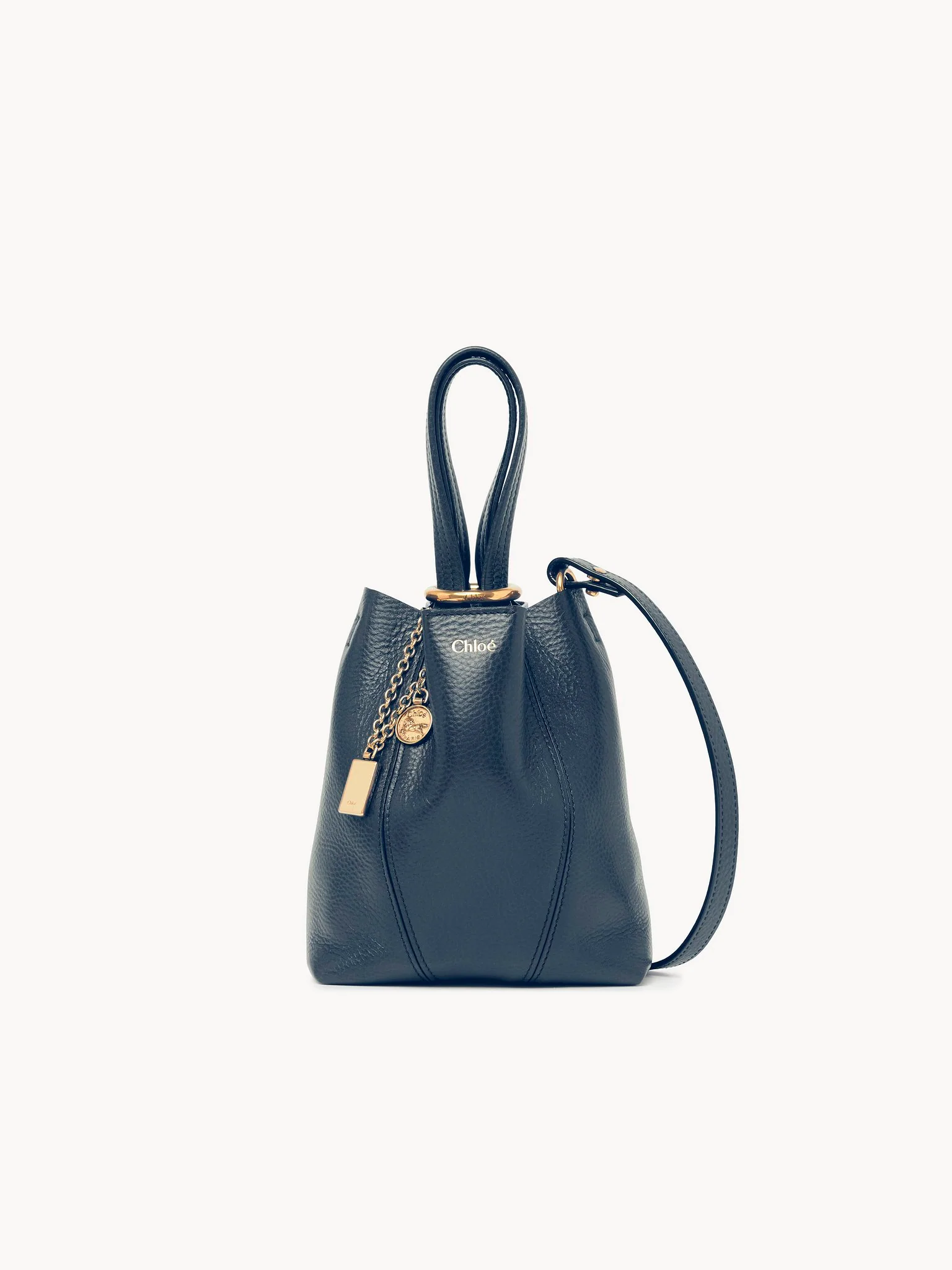 Chloé - Small Chloé Spin tote bag in grained leather - Image 4