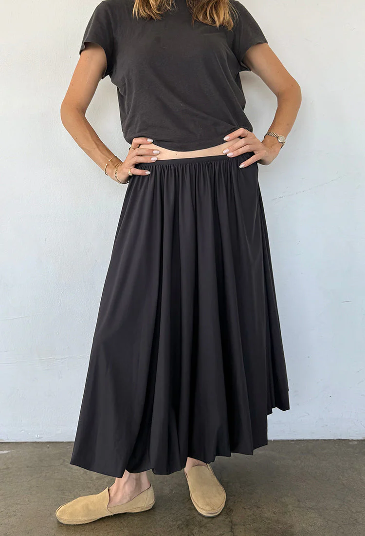 Ciao Lucia - Marcella Black Jersey Bubble Maxi Skirt - Image 2