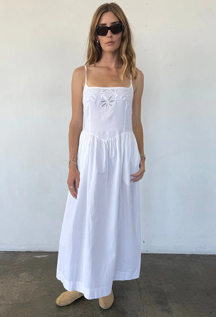 Ciao Lucia - Neroni White Floral Embroidered Linen Dress