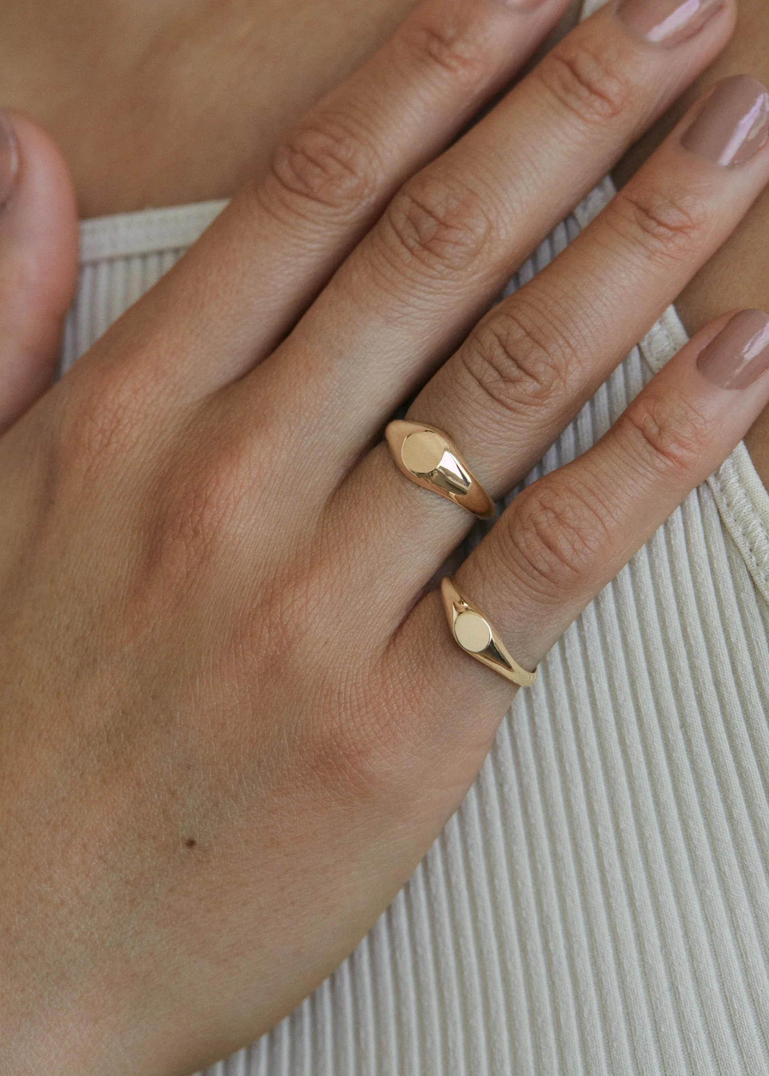 Kinn - Classic Signet Ring - Image 4