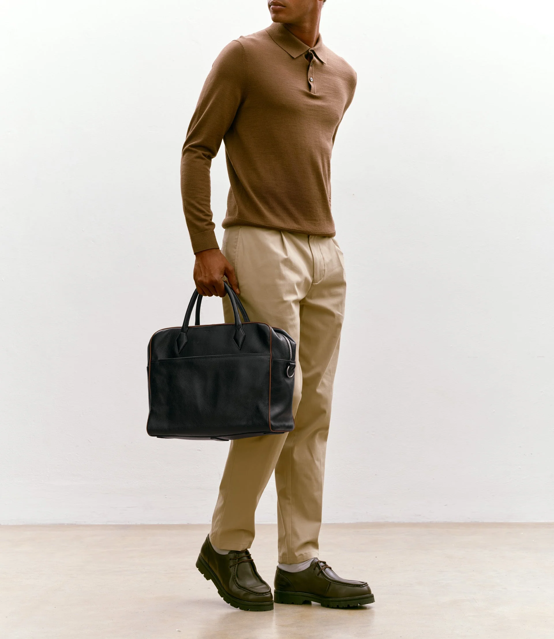 Metier - Closer All Day Elvis Black with Buffalo Cognac - Image 3