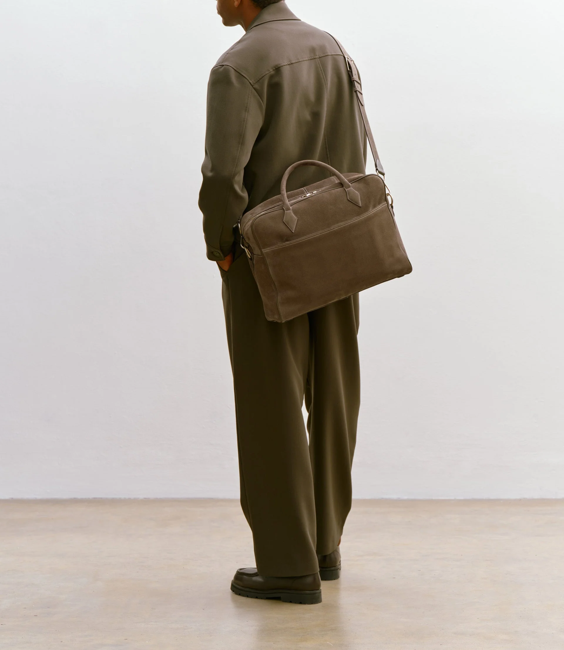 Metier - Closer All Day Suede Khaki - Image 3