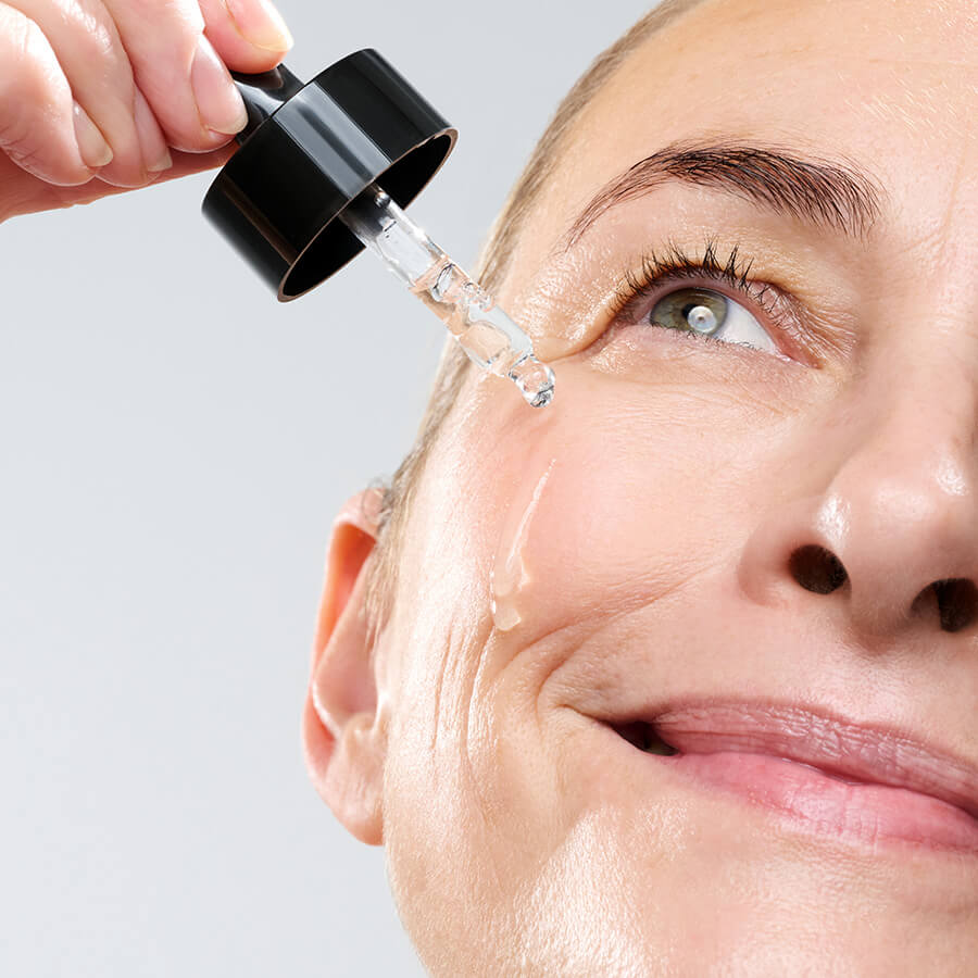 Currentbody - Skin LED Face Mask & Green Tea Serum (30ml) - Image 3