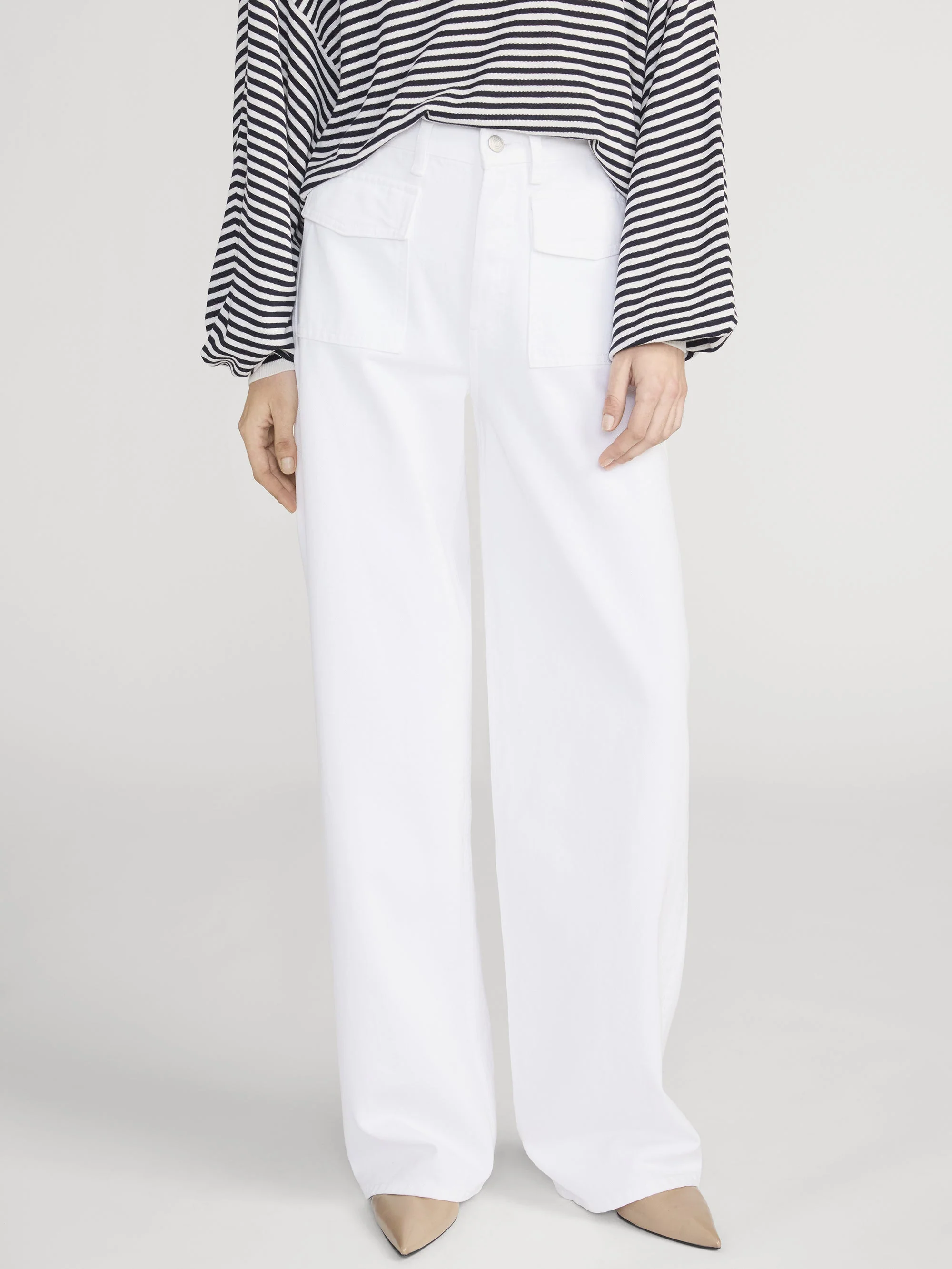 FRAME - The Collegiate Pocket Jean - Image 3