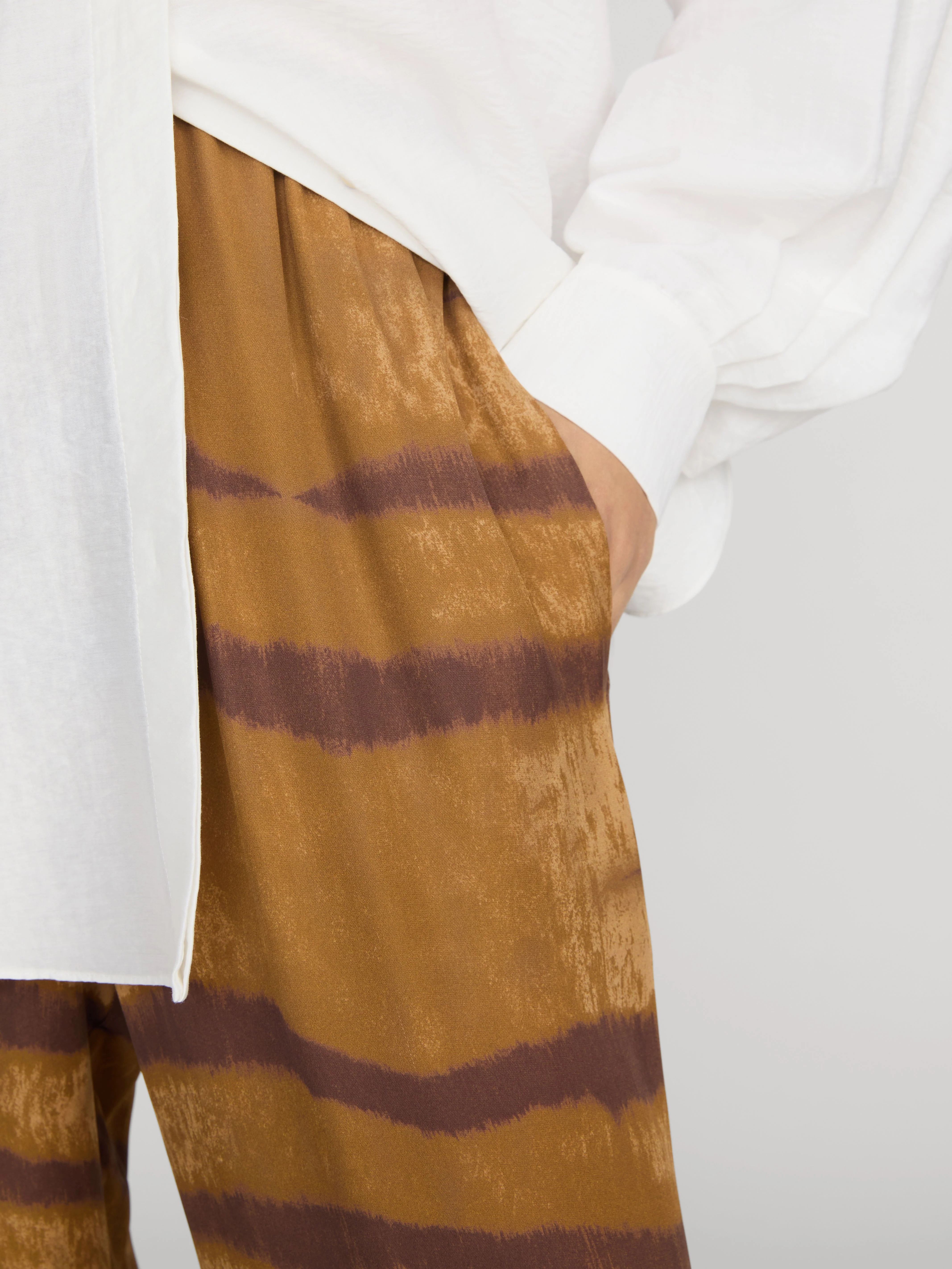 FRAME - The Silk Lounge Pant - Image 5