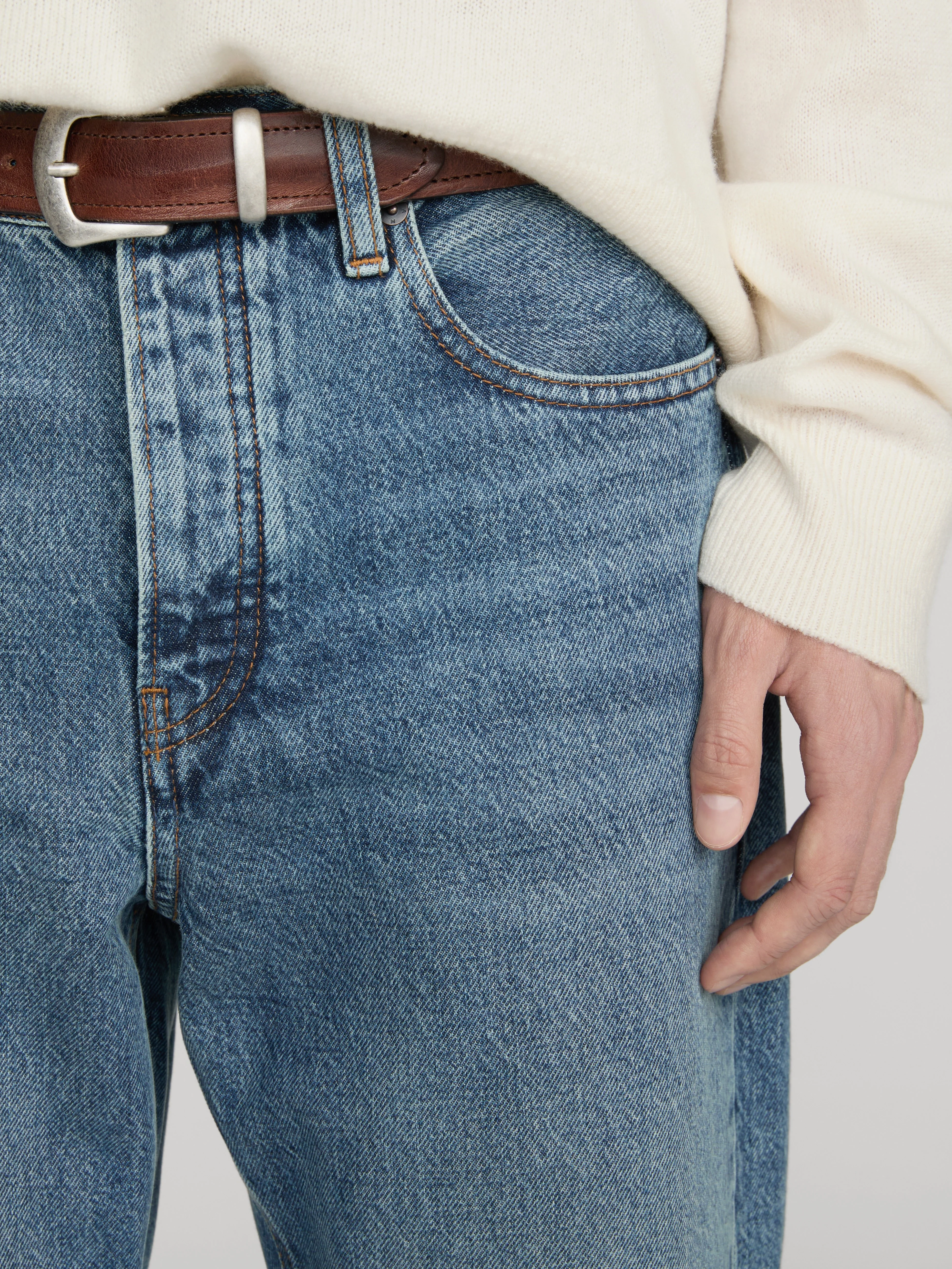 FRAME - The Straight Jean - Image 5