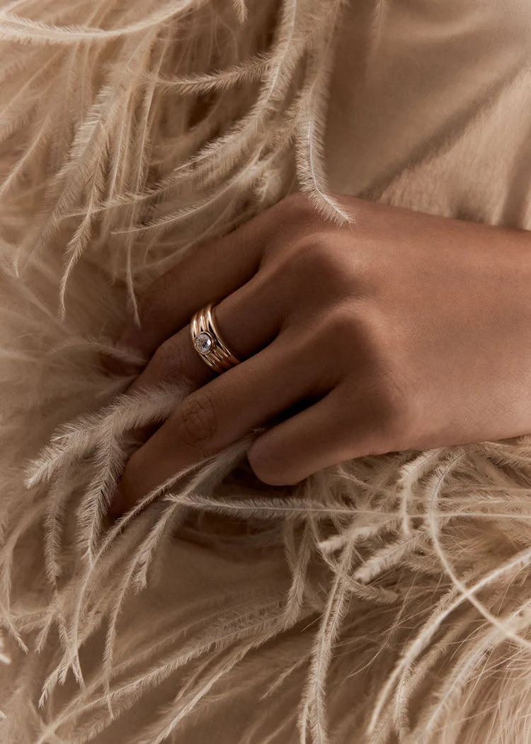 Kinn - Françoise Layered Ellipse Ring Diamond - Image 2