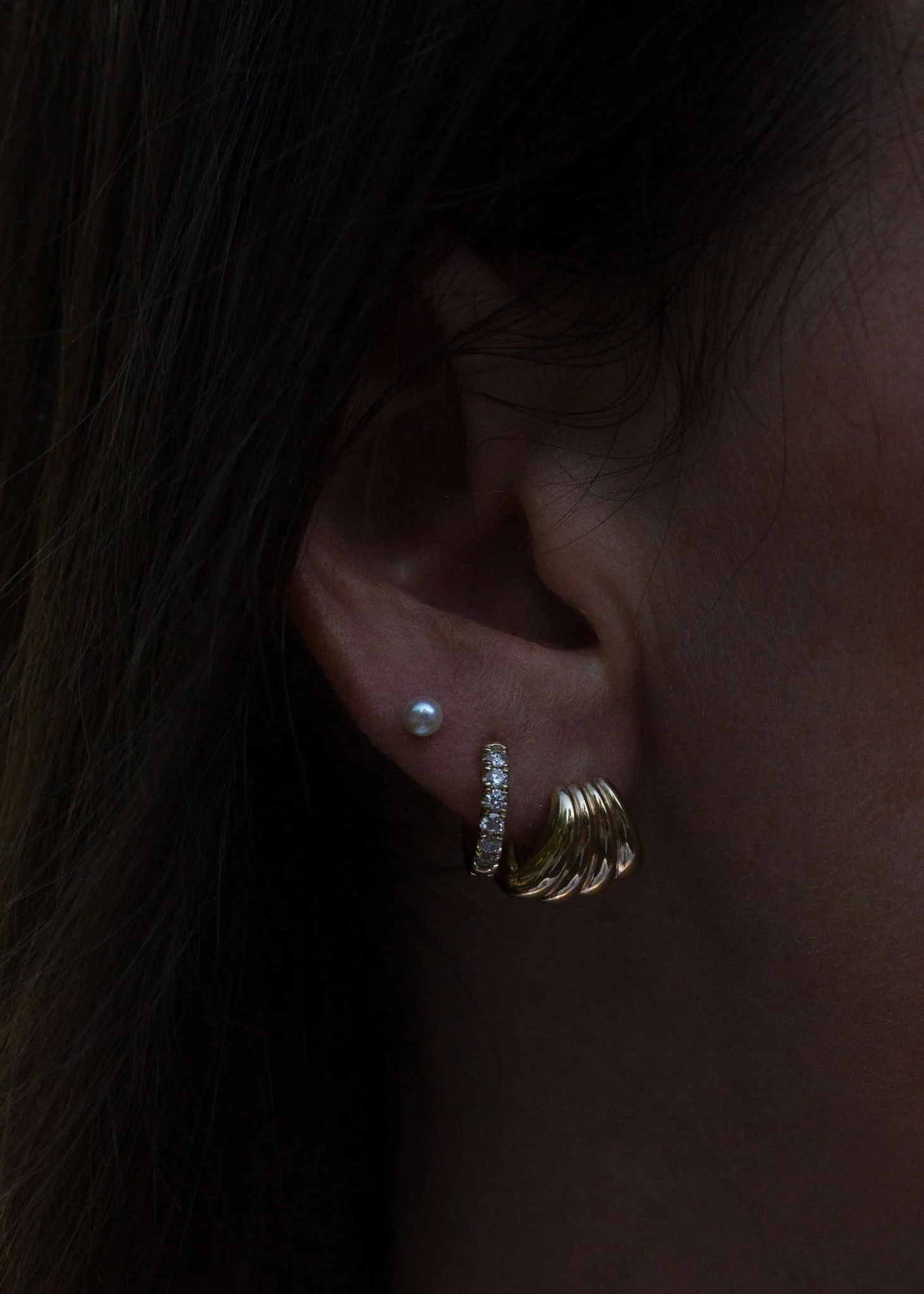 Kinn - Gaia Scallop Earrings Gold - Image 7