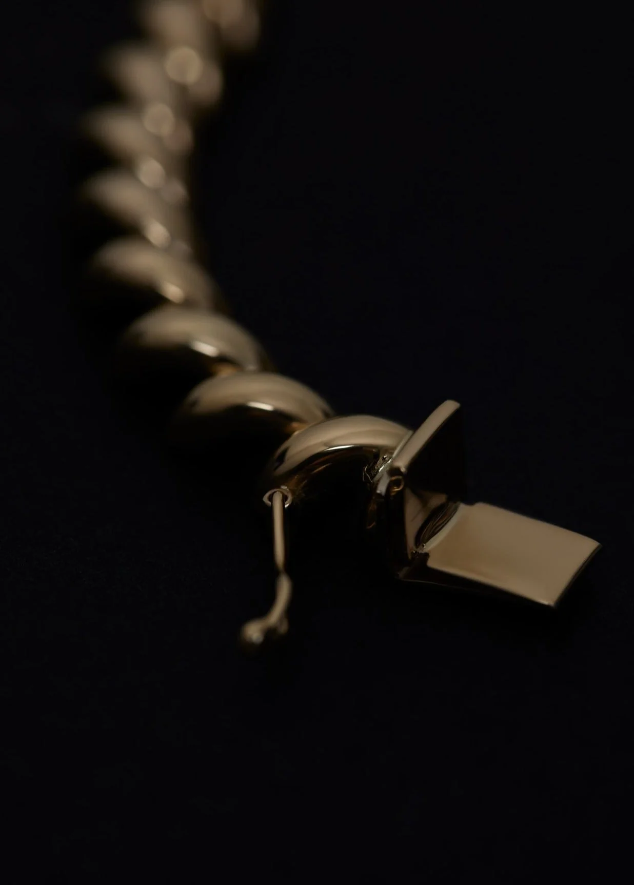 Kinn - Hampshire House Bracelet - Image 8