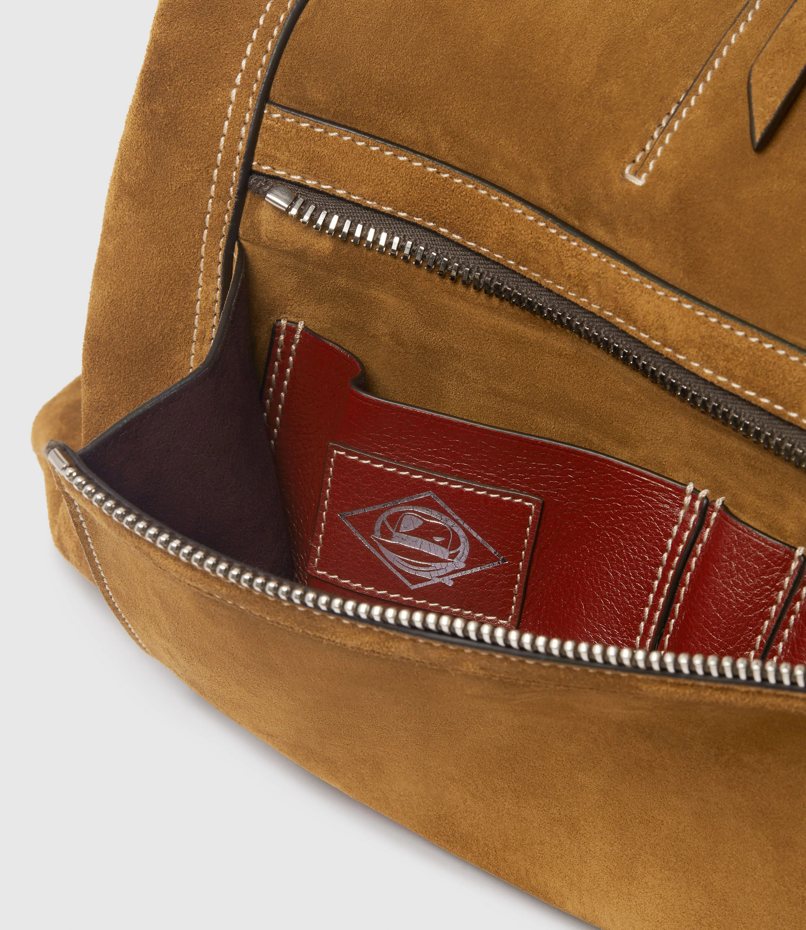 Metier - INDIANA JONES™ Vagabond Duffle Marrakech Suede - Collector’s Edition 8/10 - Image 5