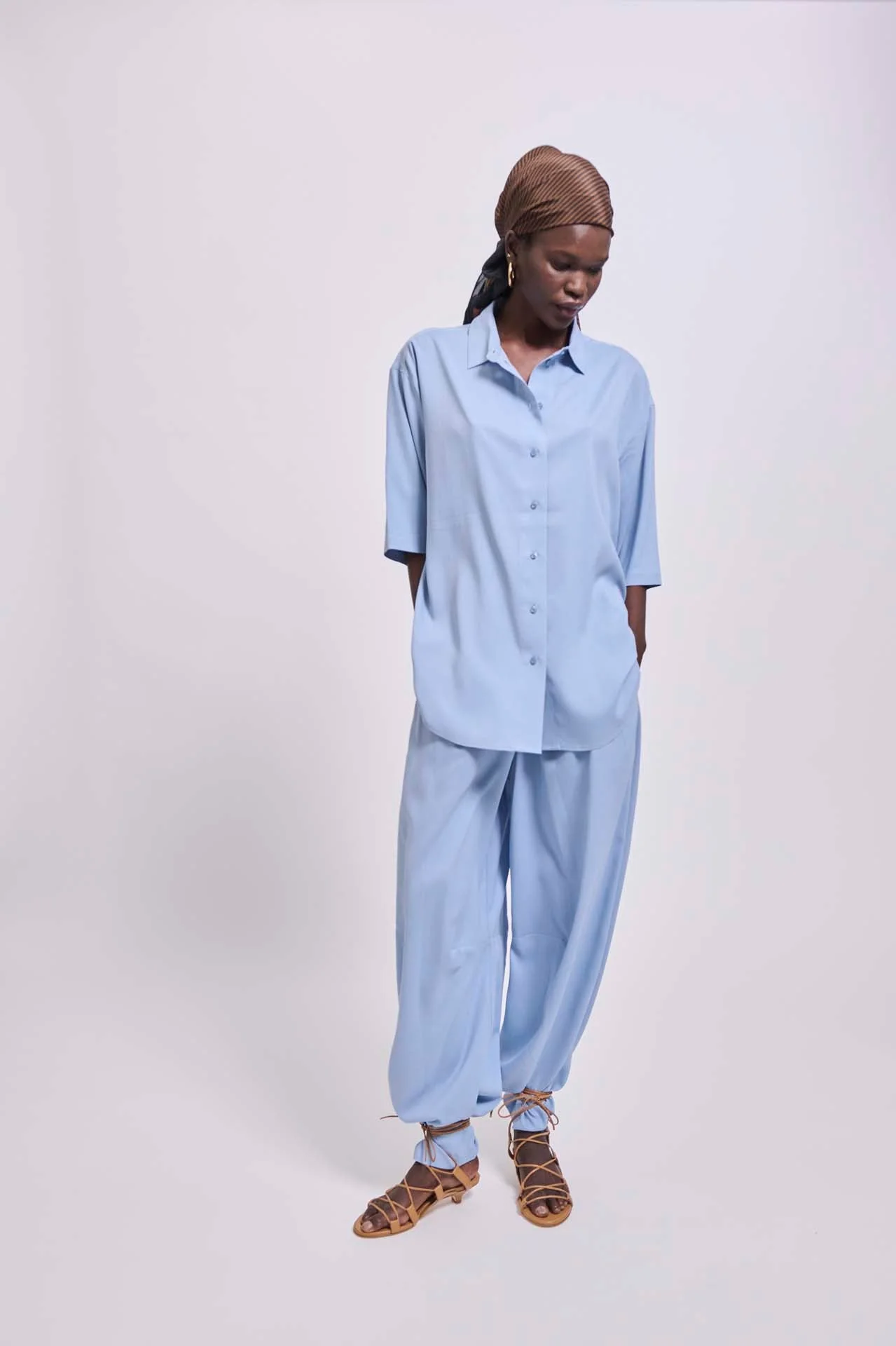 Jamie Haller - The Elbow Essential Shirt in Sky Blue - Image 5