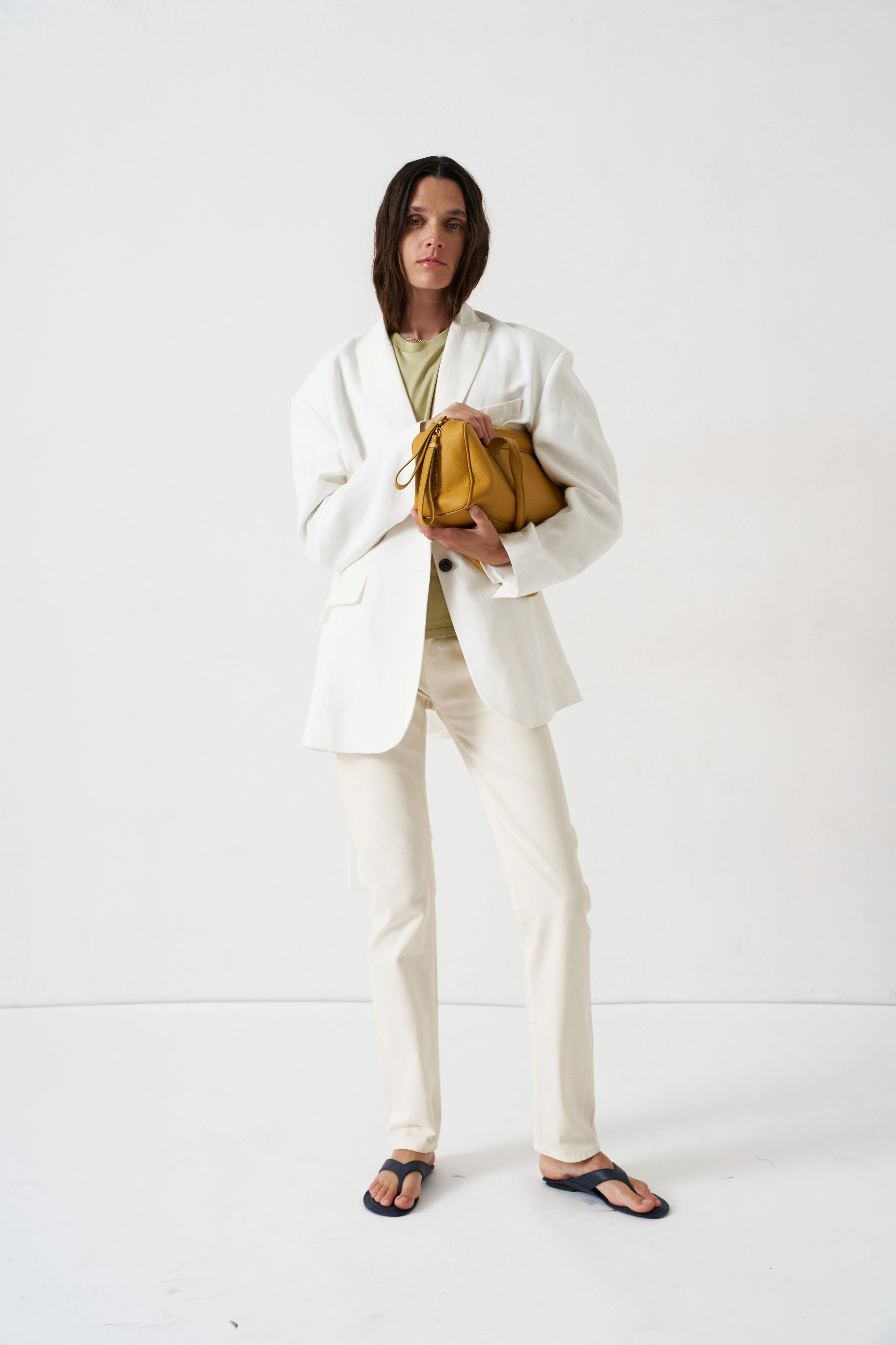 Jamie Haller - The Linen Oversized Blazer in White - Image 10