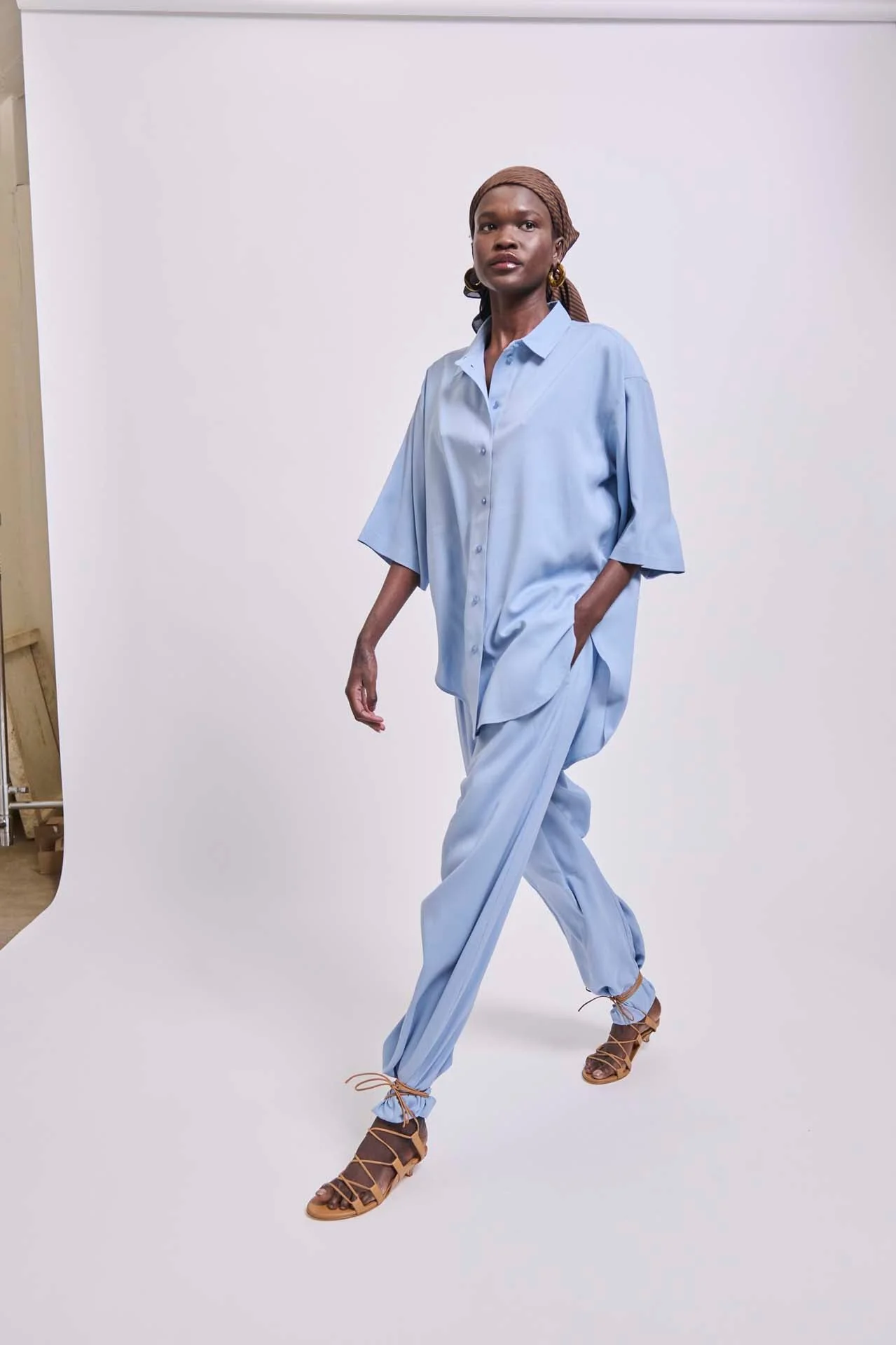 Jamie Haller - The Silk Arc Pant in Sky Blue - Image 4