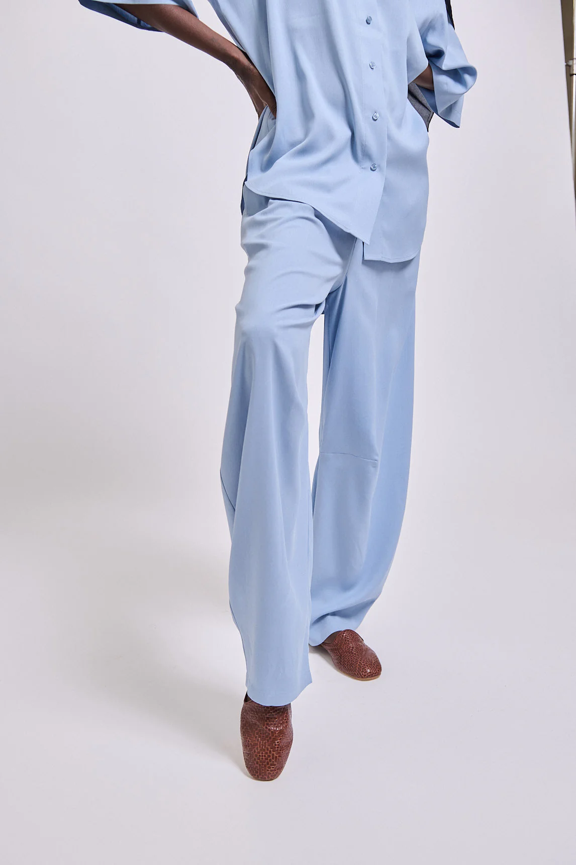 Jamie Haller - The Silk Arc Pant in Sky Blue - Image 7
