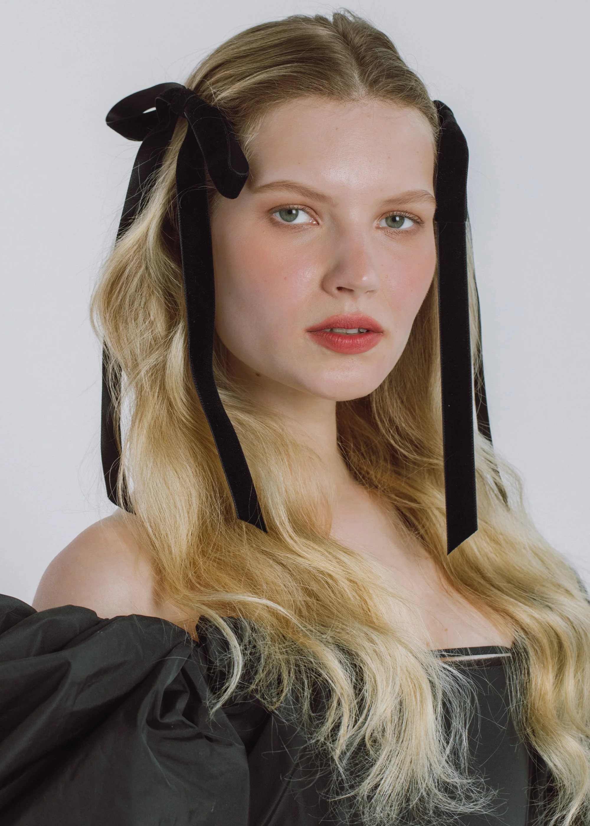 Jennifer Behr - Aida Velvet Bow Barrette - Image 3
