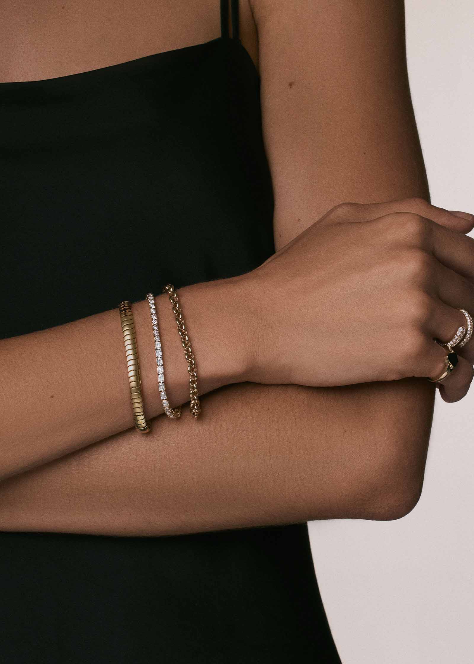 Kinn - Billie Half Round Emerald Tennis Bracelet Yellow Gold - Image 6