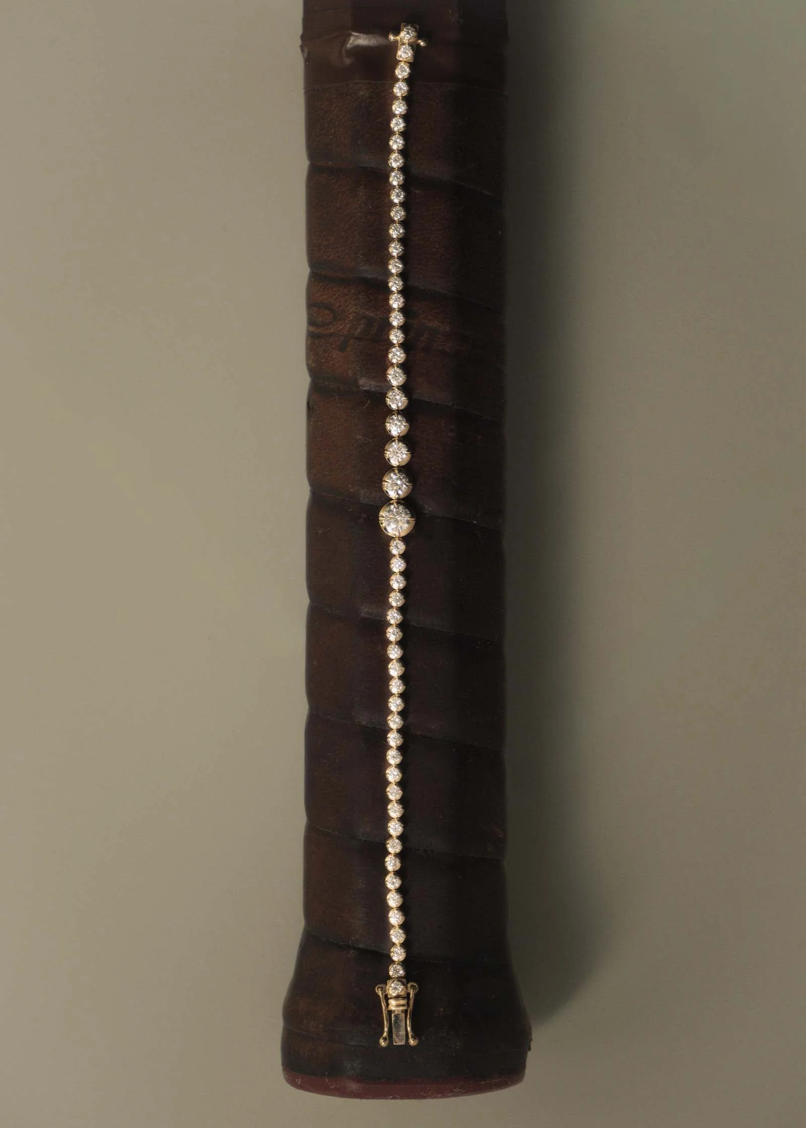 Kinn - Naomi Graduated Tennis Bracelet Yellow Gold - Image 4
