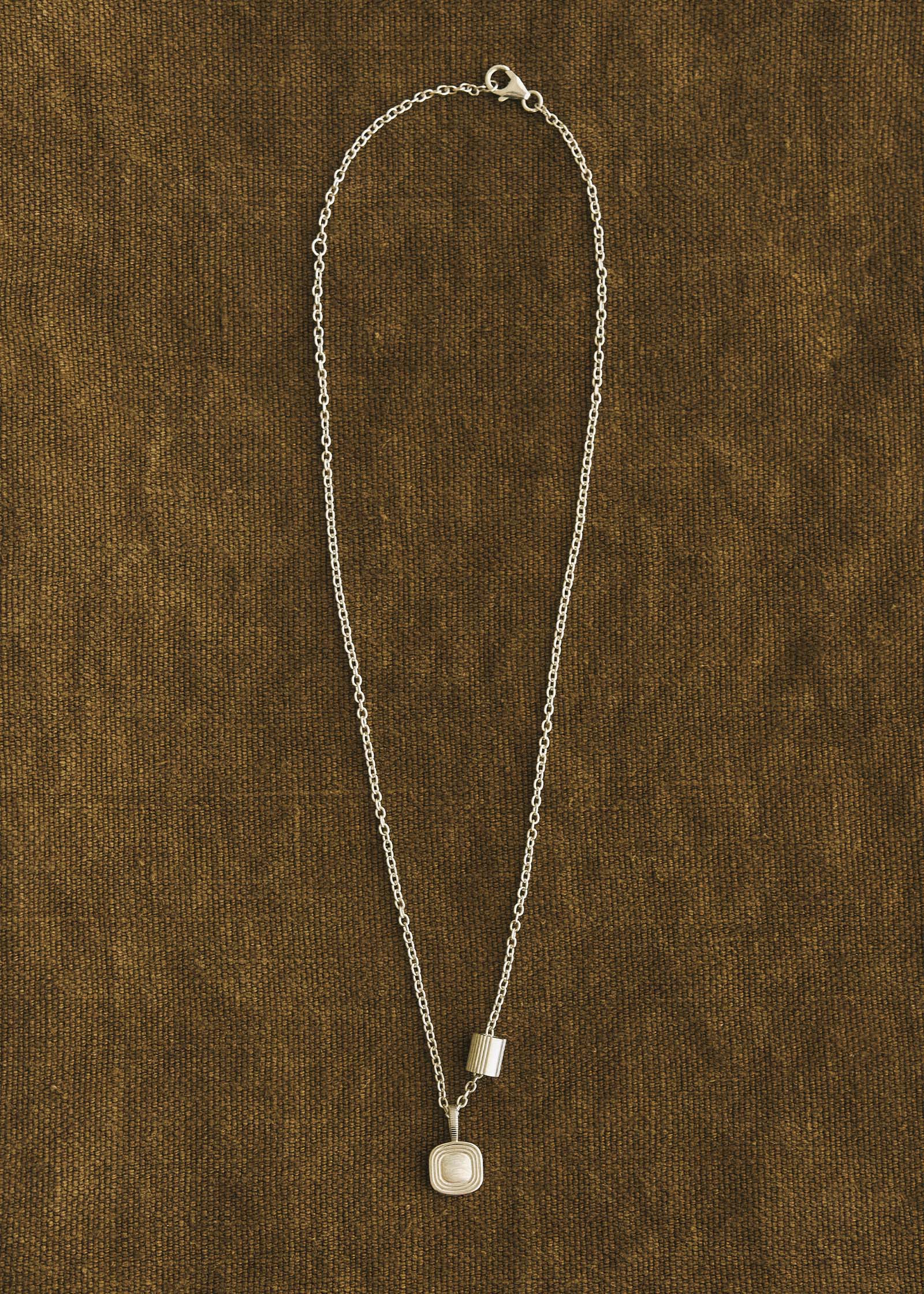 Kinn - The Estate Pendant Silver - Image 3