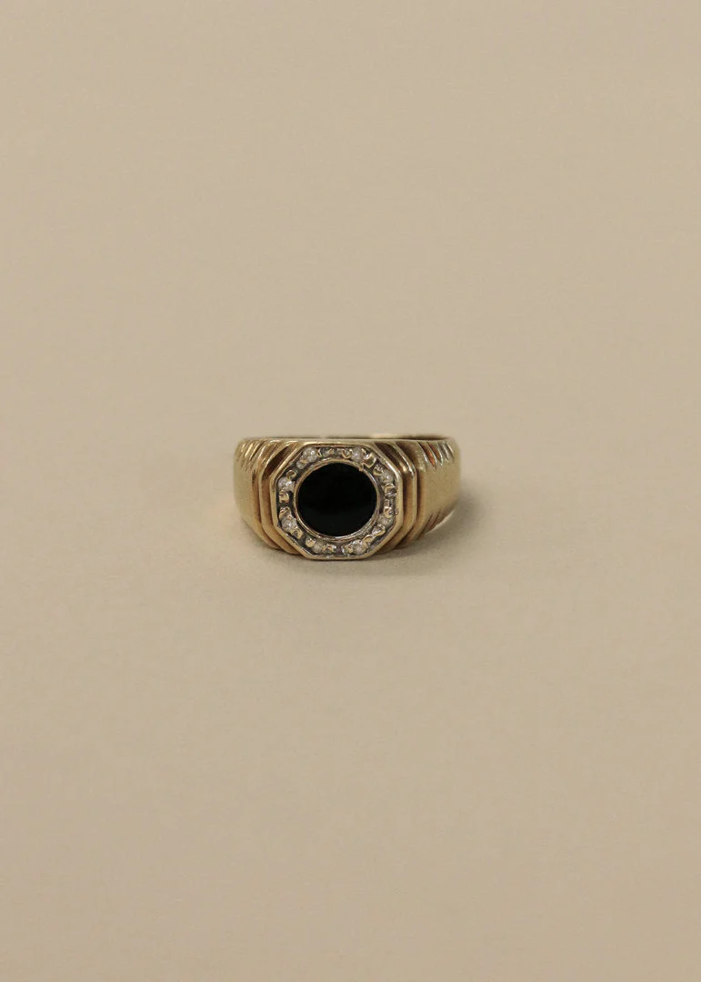 Kinn - Vintage 14k Gold Octagon Ribbed Onyx Ring