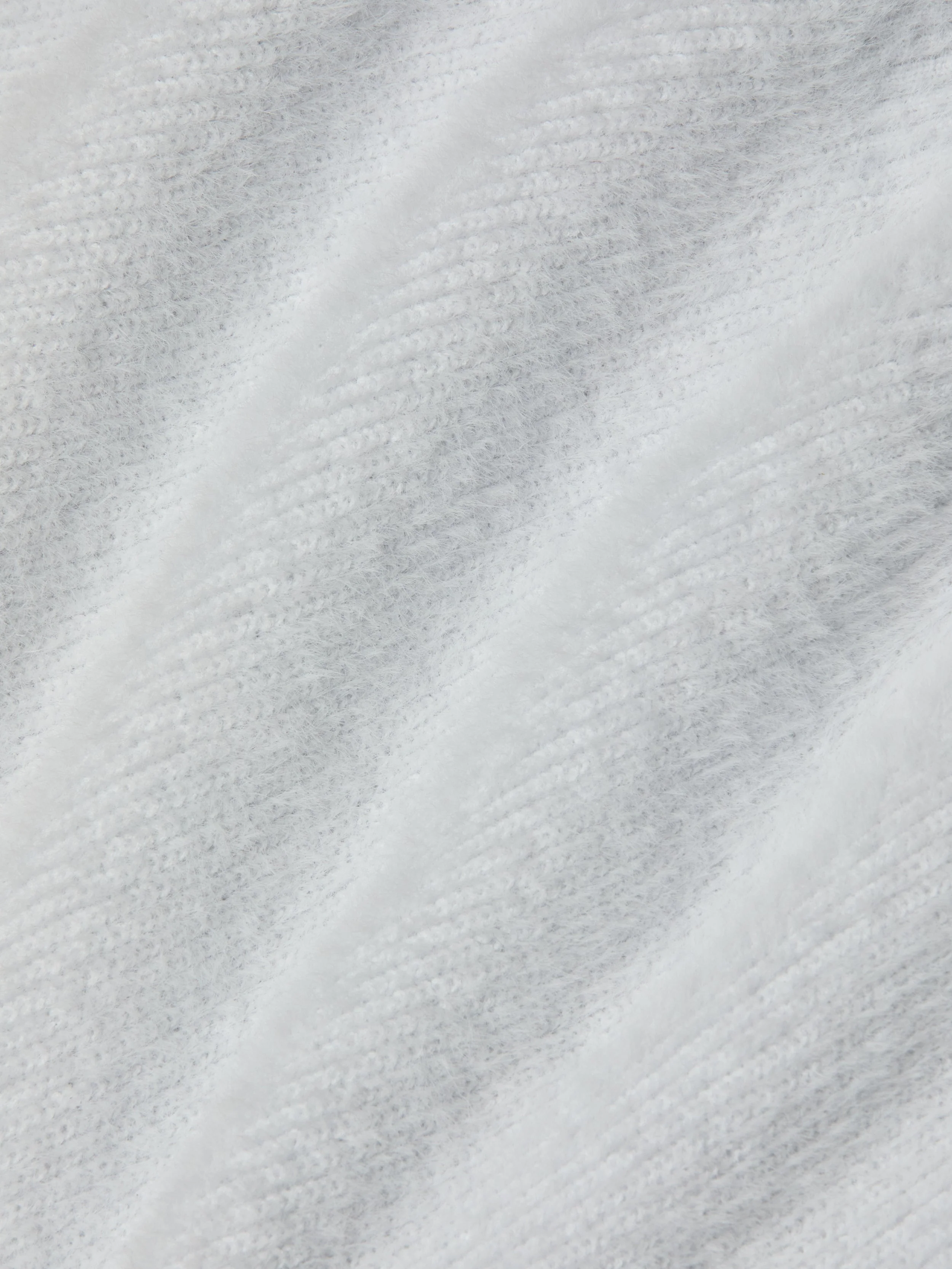 L'AGENCE - Guinevere Cropped Pullover - Image 7