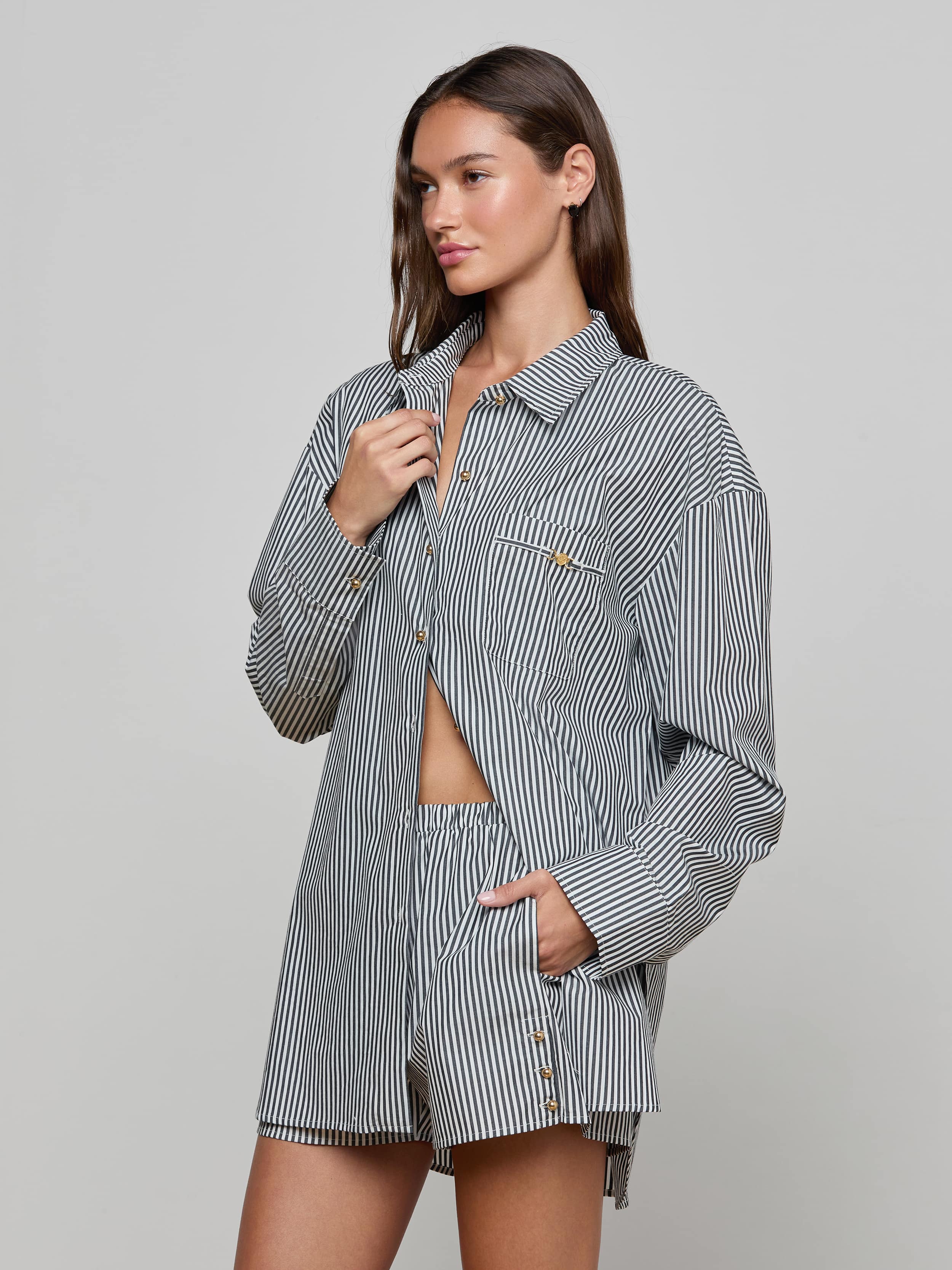 L'AGENCE - Lorena Cover - Up Shirt - Image 2