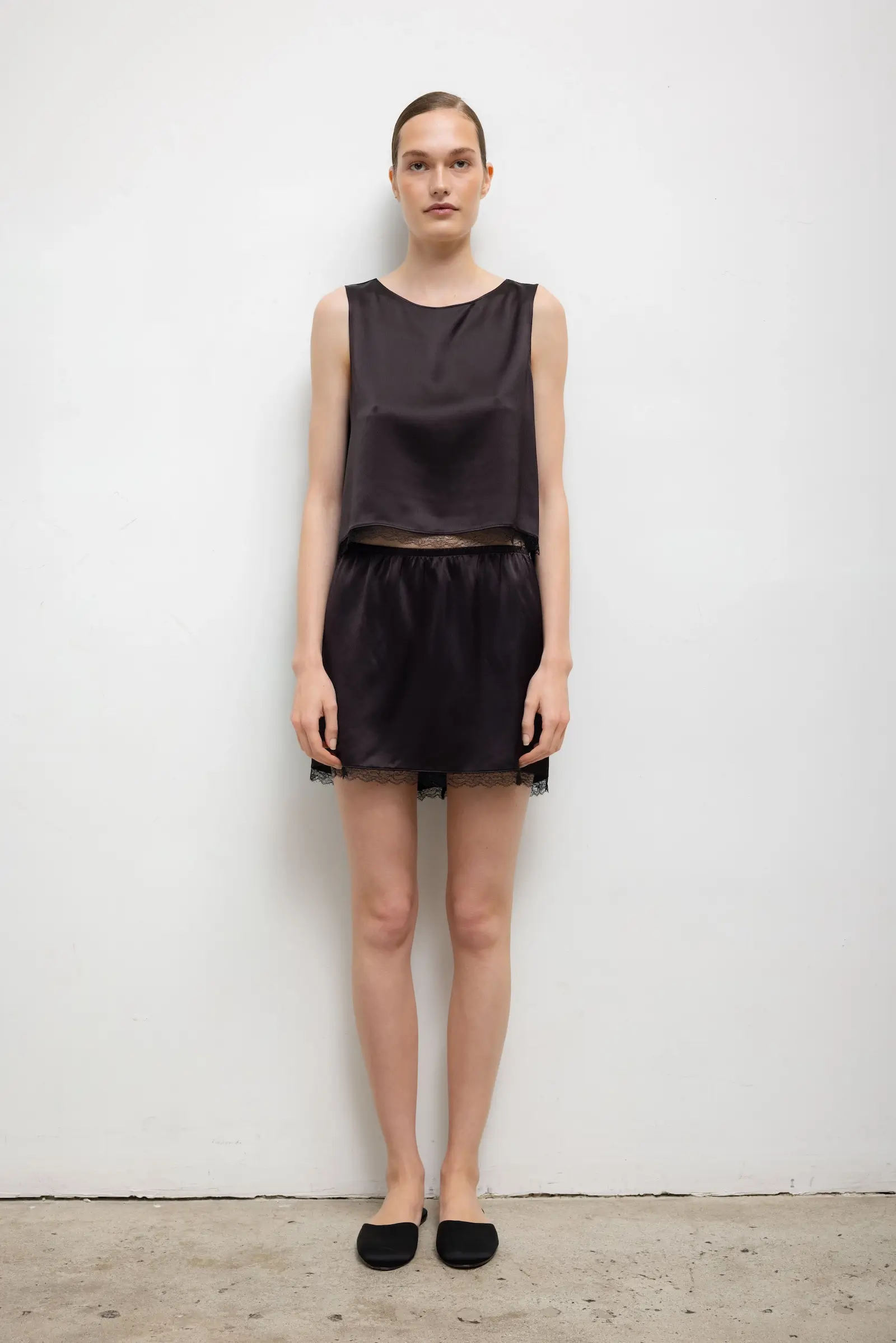 Leset - Barb Lace Mini Skirt