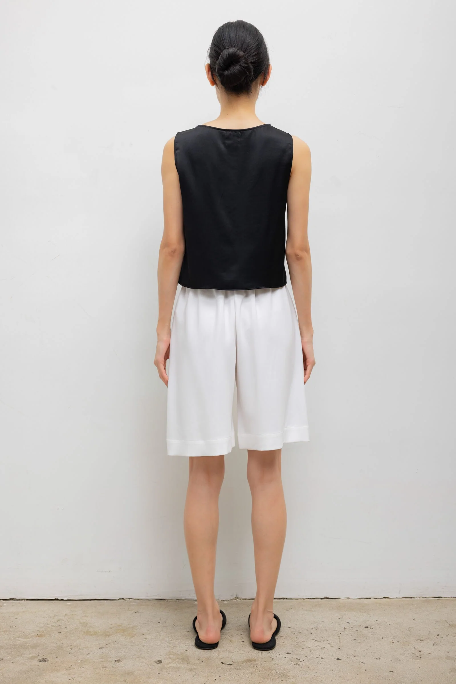 Leset - Barb V Neck Shell - Image 6