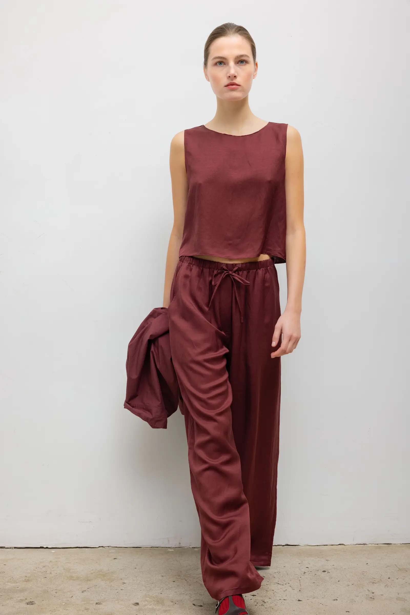Leset - Daniel Crop Sleeveless Crew - Image 3