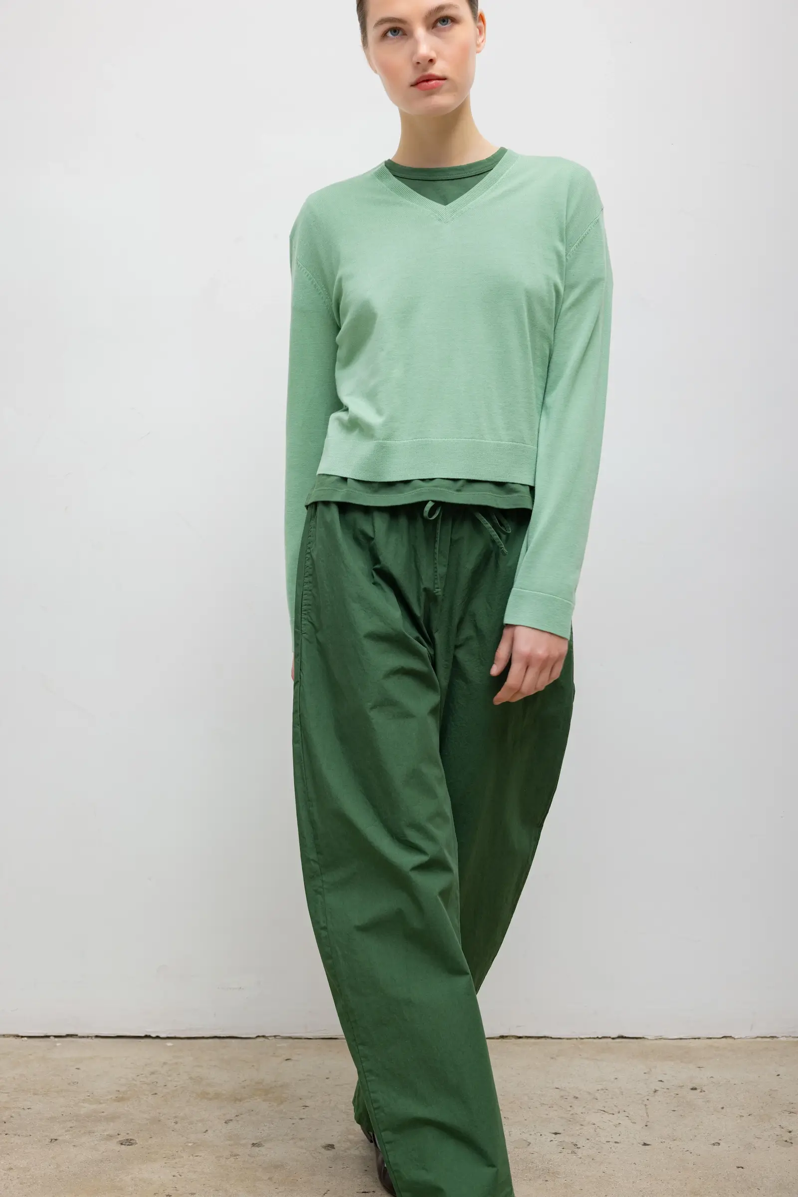 Leset - James Classic V Neck - Image 4