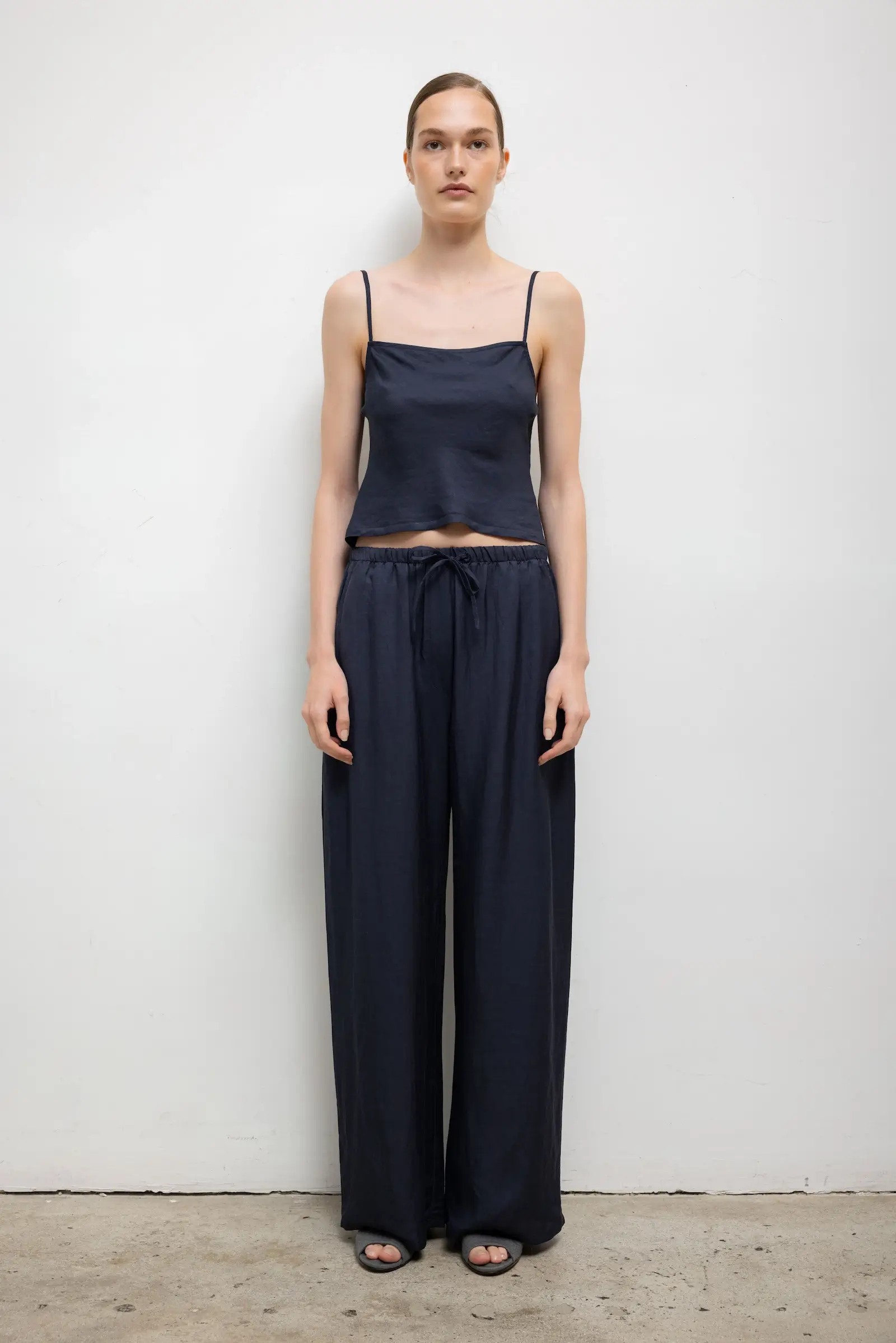 Leset - Pre - Order: Daniel Square Neck Tank - Image 3