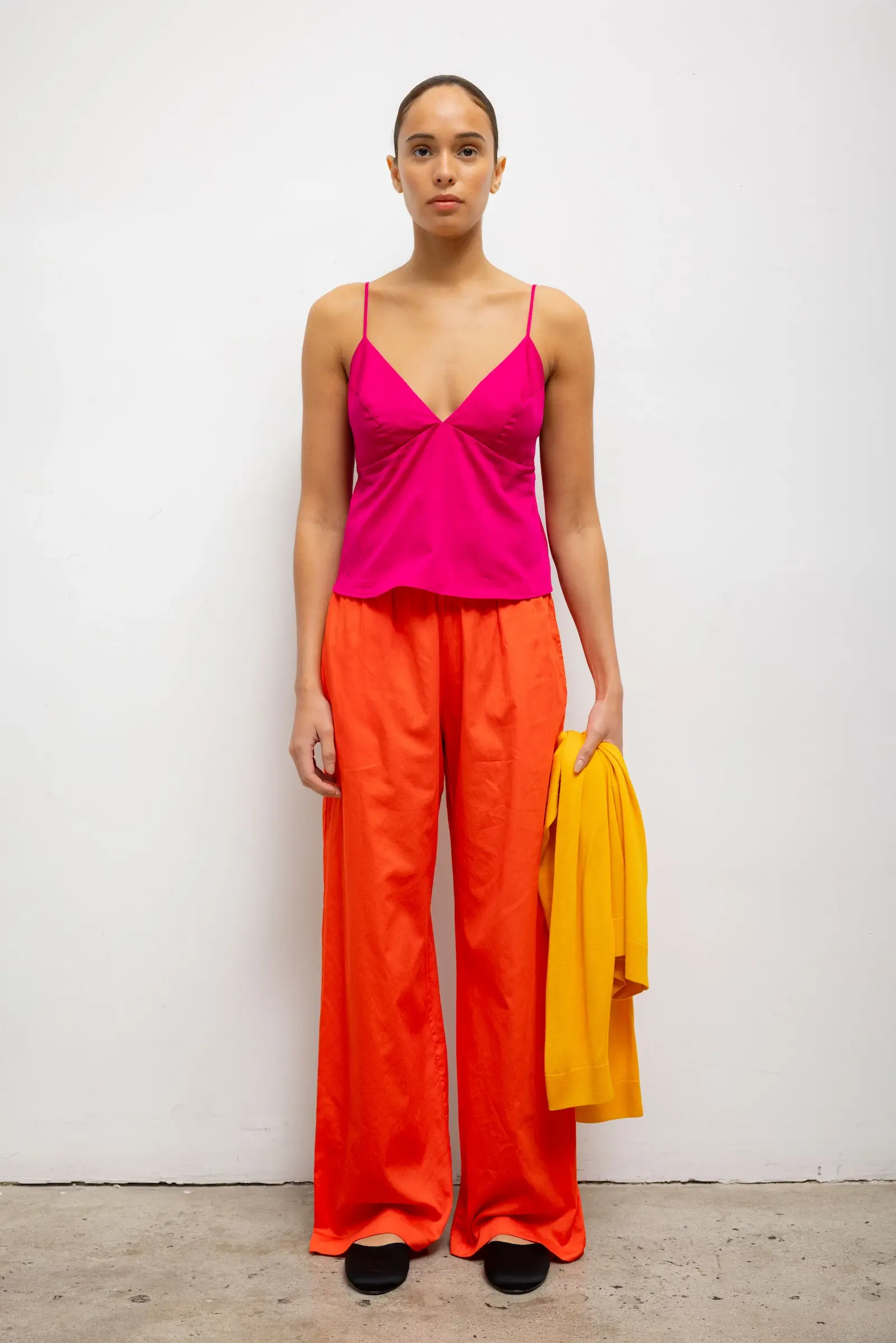 Leset - Pre - Order: Yoko Triangle Tank - Image 3