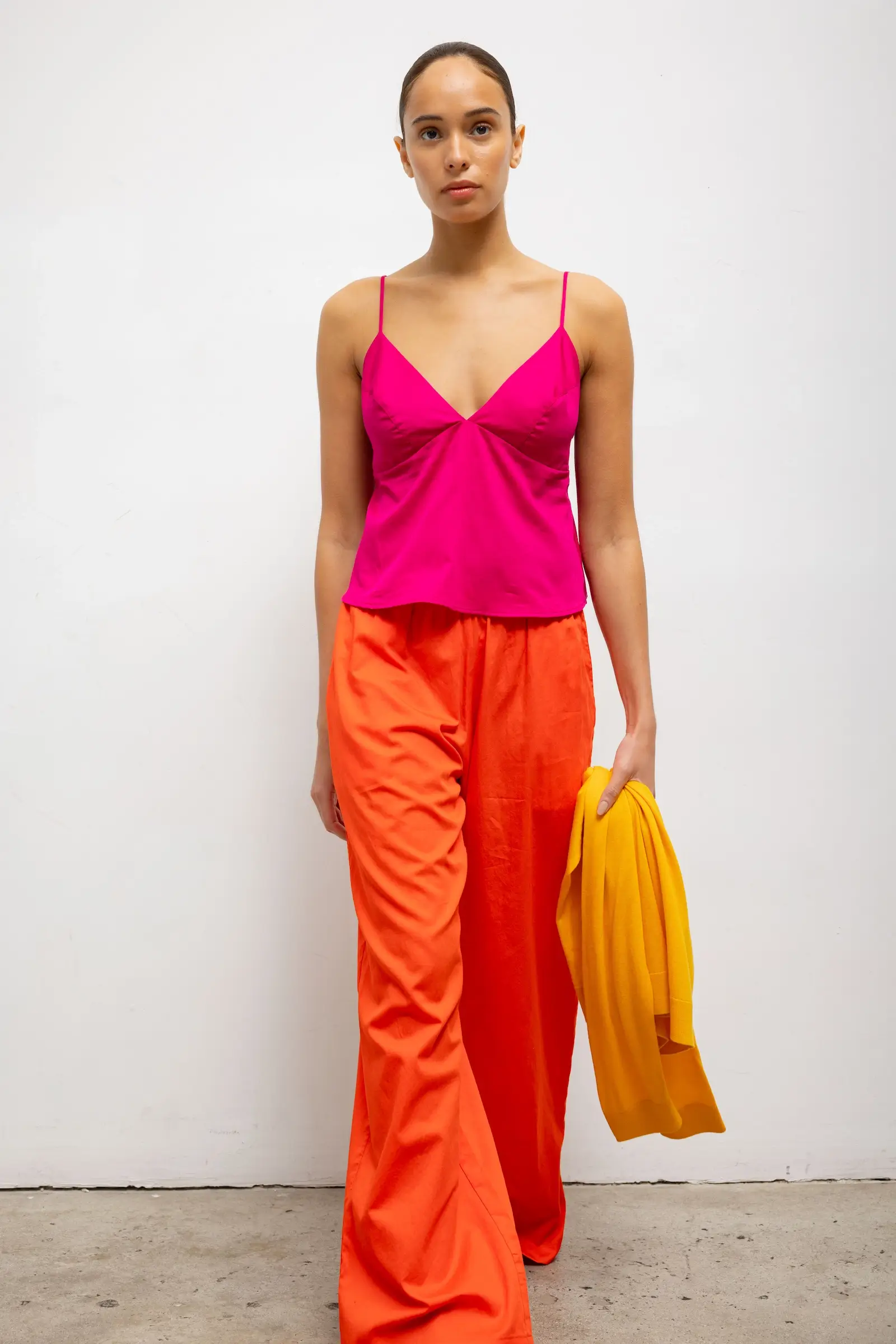 Leset - Pre - Order: Yoko Triangle Tank - Image 4