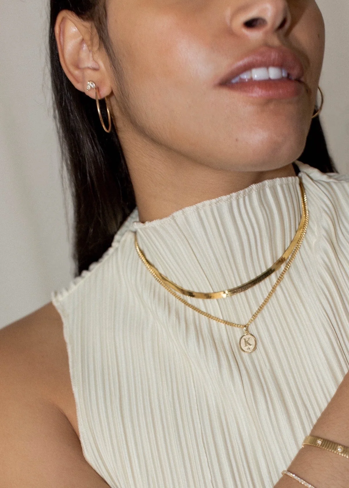 Kinn - Lightweight Hoop Earrings Large - Image 4