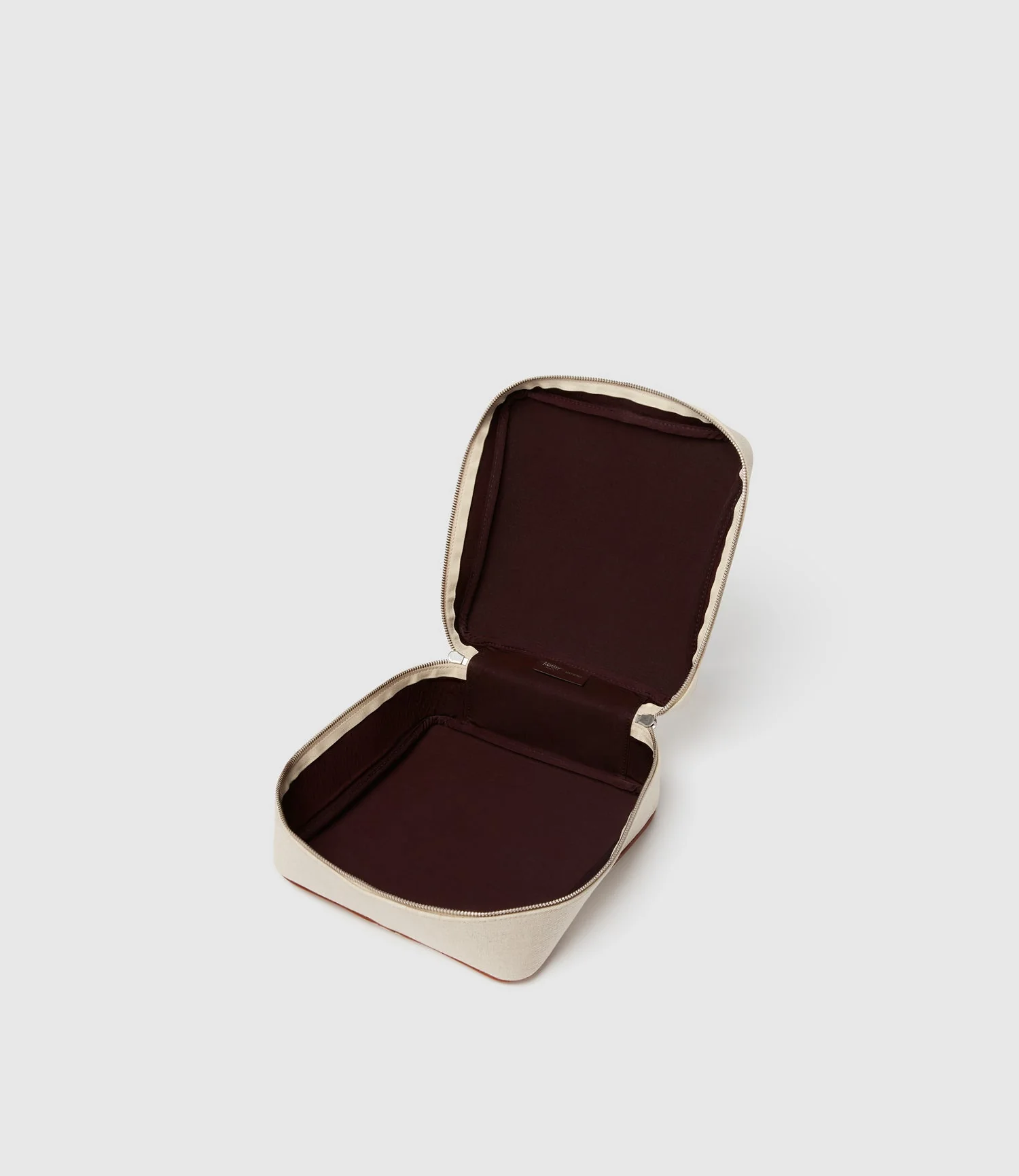 Metier - Medium Travel Organiser Natural Linen with Cognac - Image 3