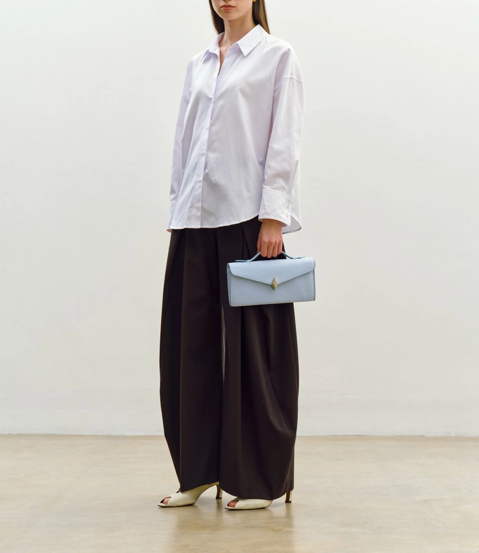 Metier - Edge Clutch Suede Hydra - Image 4