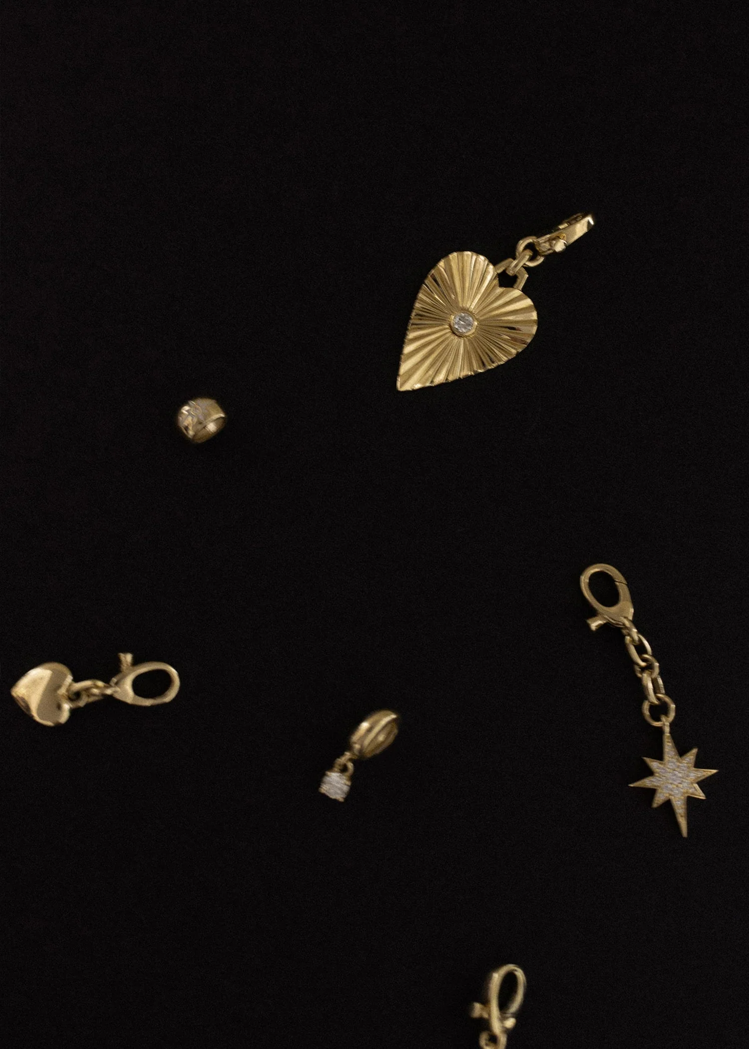 Kinn - Pavé Diamond North Star Pendant - Image 6