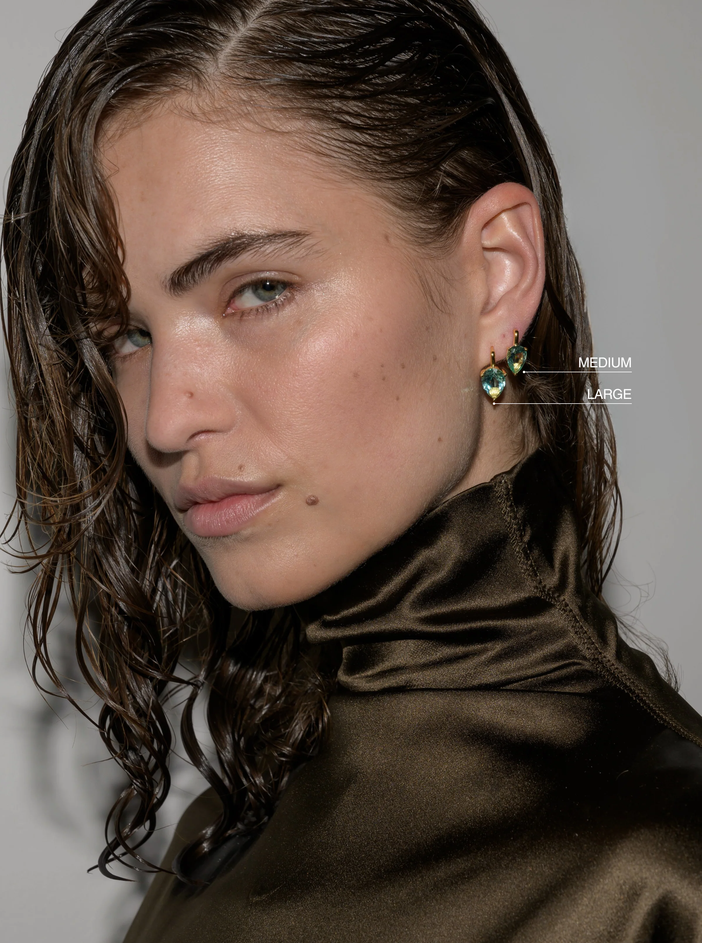 Dorsey - PORTER PEAR - CUT EARRINGS IN NANO AZURE GREEN - Image 3