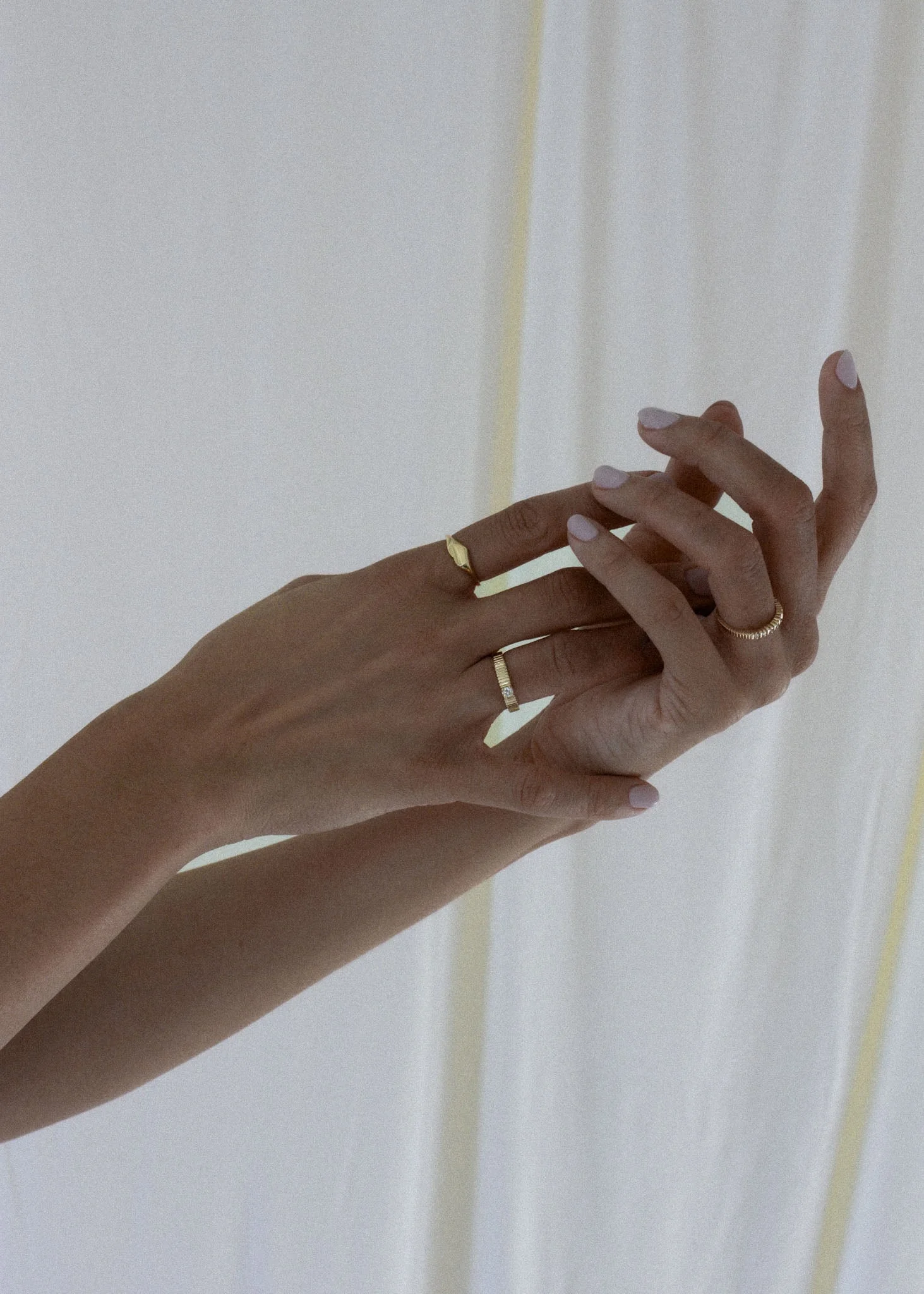 Kinn - Petite Heart Signet Ring - Image 5