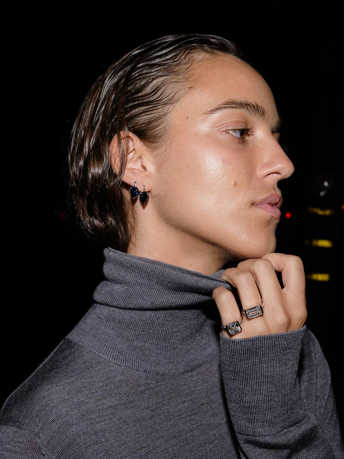 Dorsey - PORTER CUSHION - CUT EARRINGS IN LAB EMERALD - Image 4
