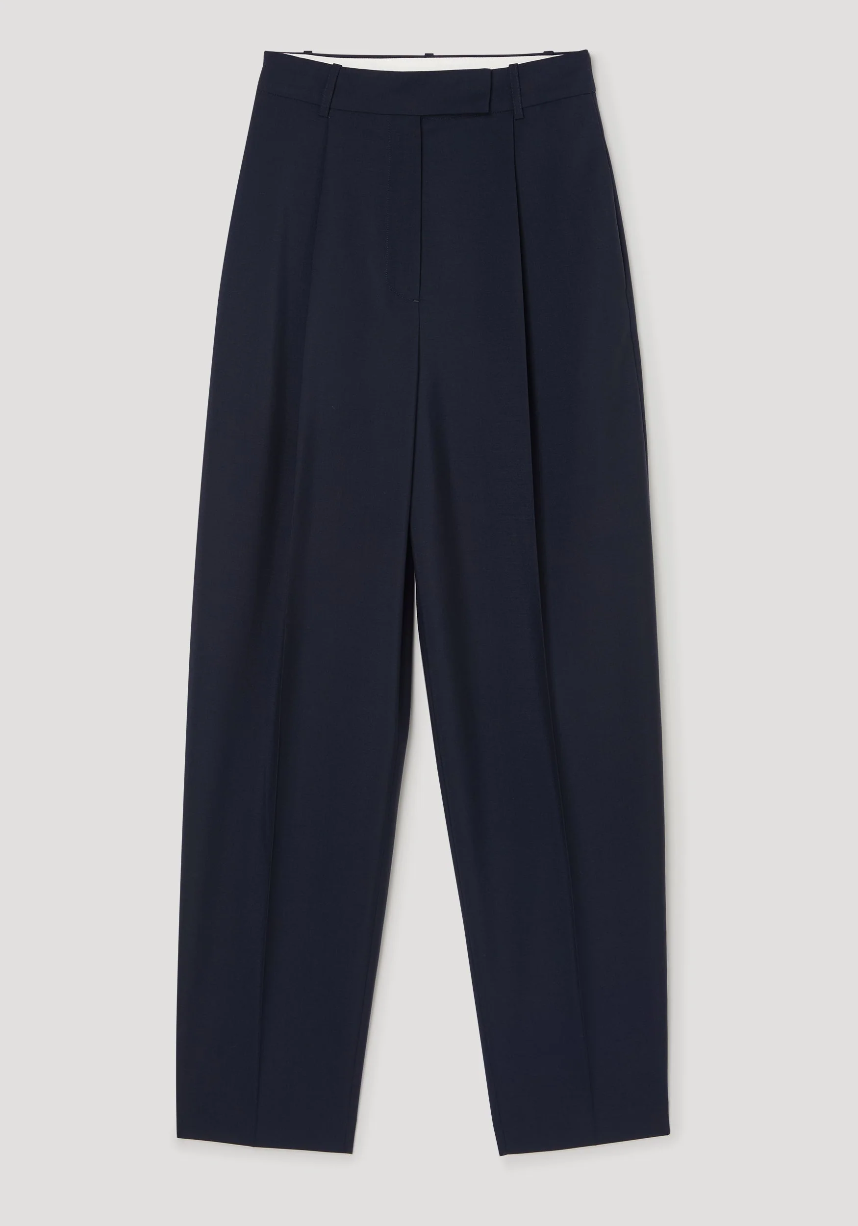 ROHE - Daria - Single pleat tapered trousers | navy - Image 5