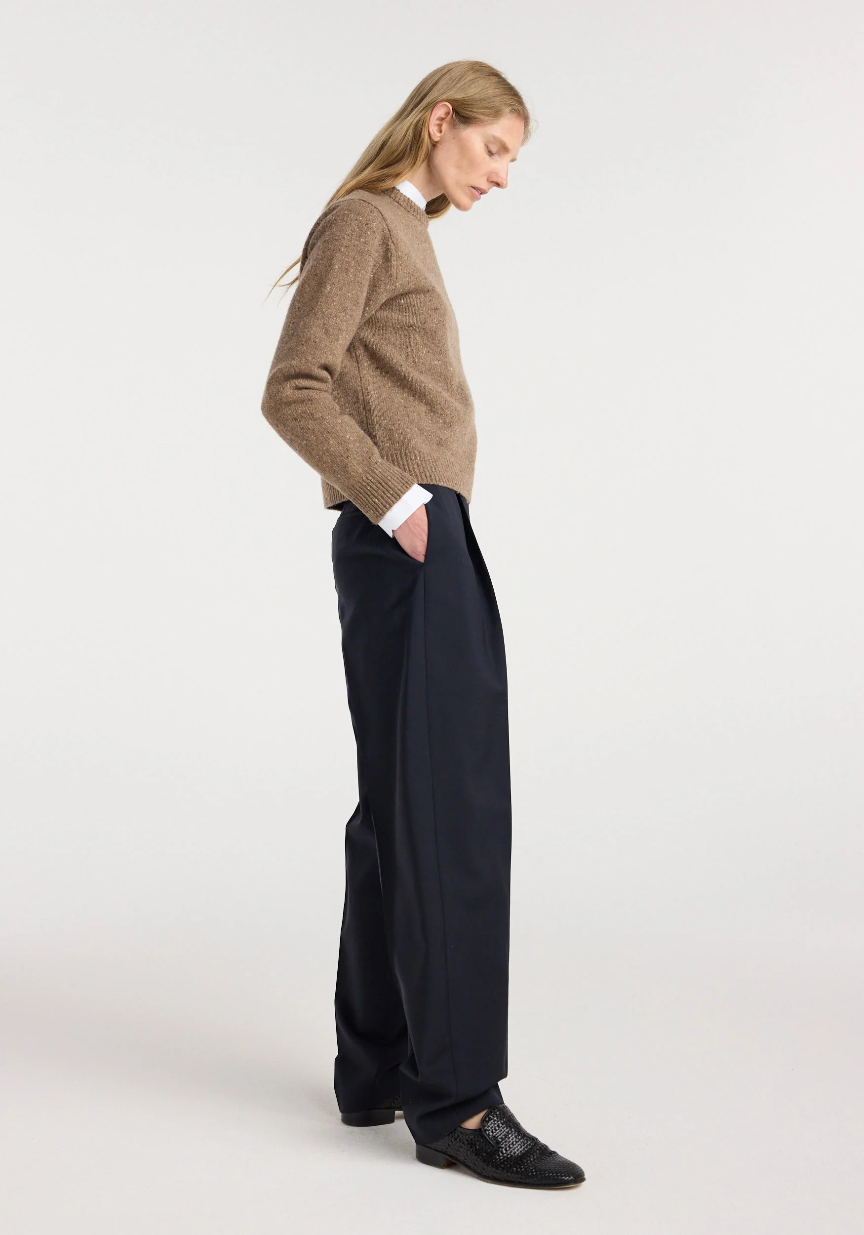 ROHE - Fitted mouliné crewneck | mouliné taupe melange - Image 2